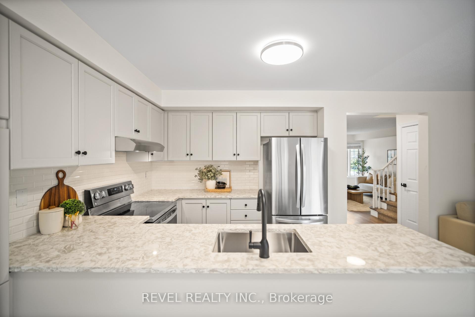 Photo 13 of Unit 10, 320 Hamilton Drive, Hamilton, Ancaster — HOMEH