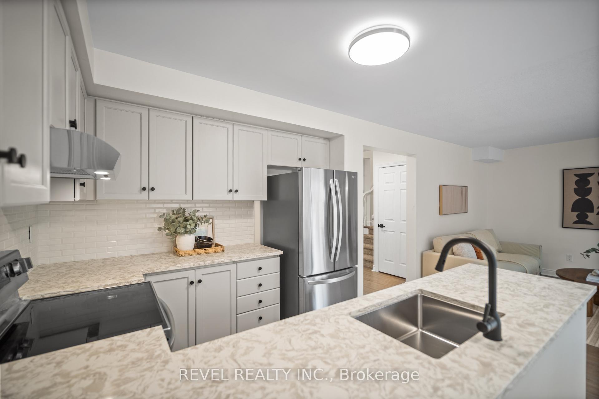 Photo 14 of Unit 10, 320 Hamilton Drive, Hamilton, Ancaster — HOMEH