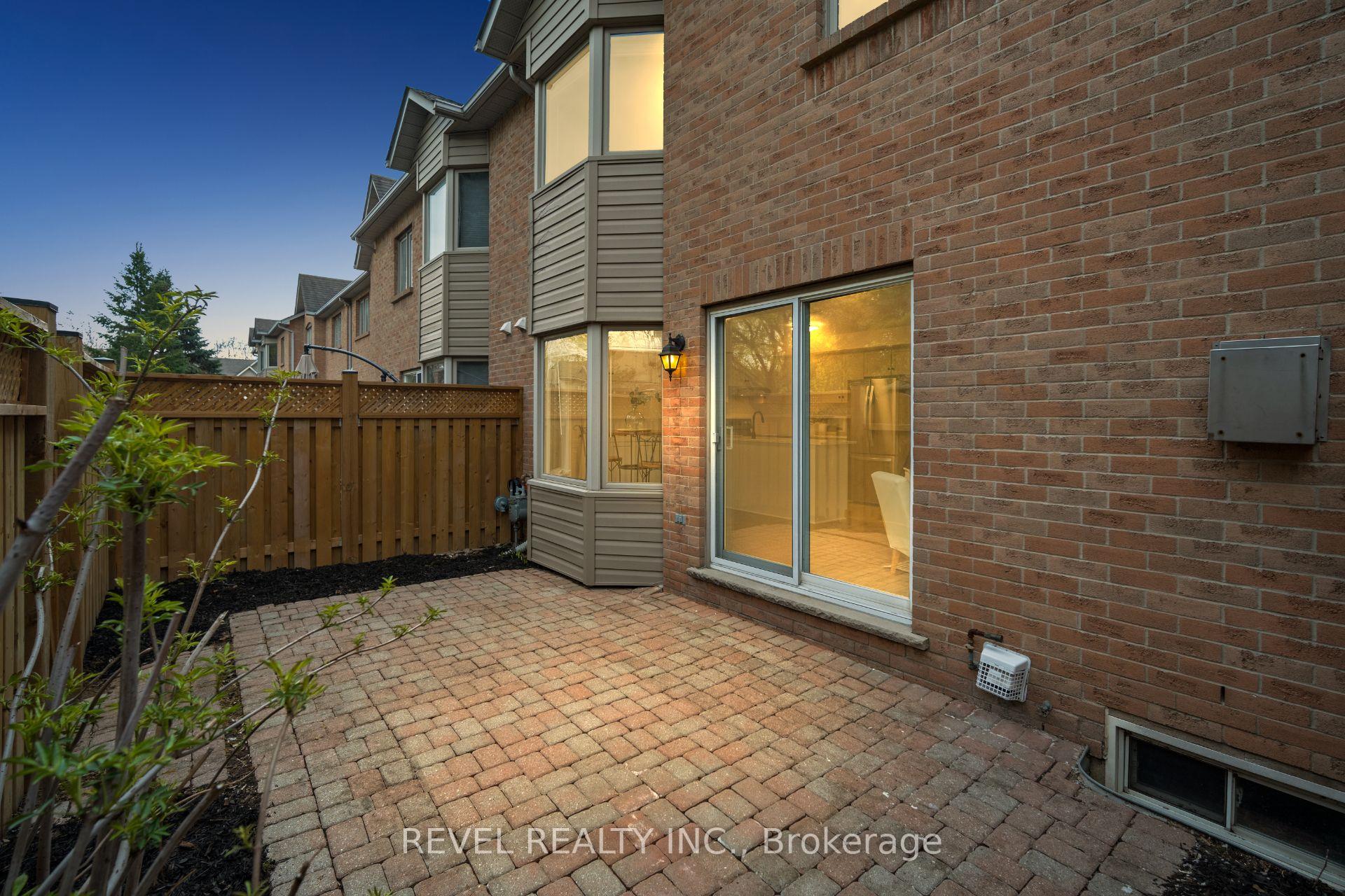 Photo 40 of Unit 10, 320 Hamilton Drive, Hamilton, Ancaster — HOMEH