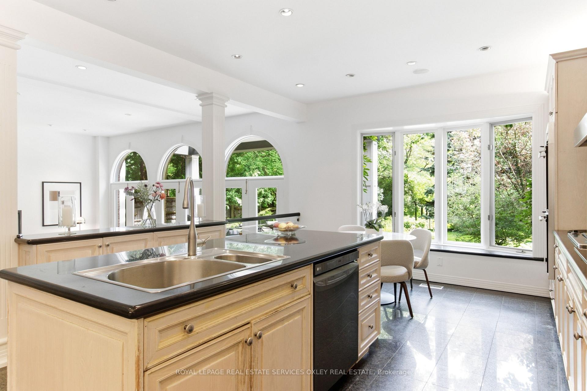 Photo 13 of 21 Astley Avenue, Toronto, Rosedale-Moore Park — HOMEH