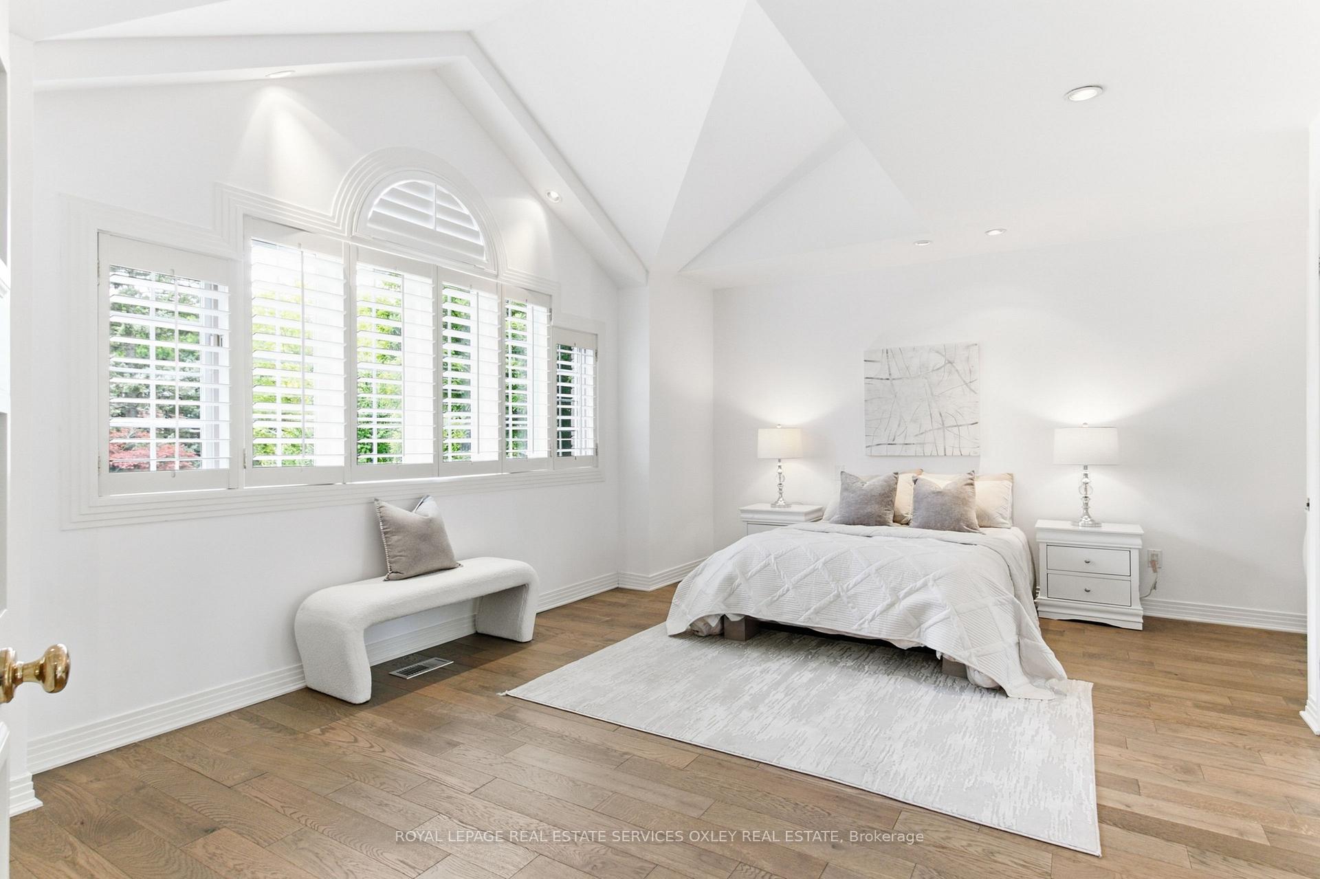 Photo 23 of 21 Astley Avenue, Toronto, Rosedale-Moore Park — HOMEH