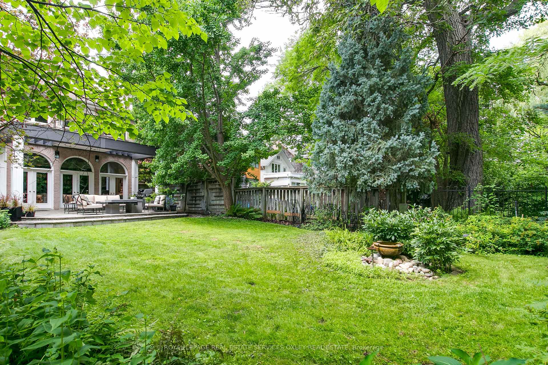 Photo 41 of 21 Astley Avenue, Toronto, Rosedale-Moore Park — HOMEH