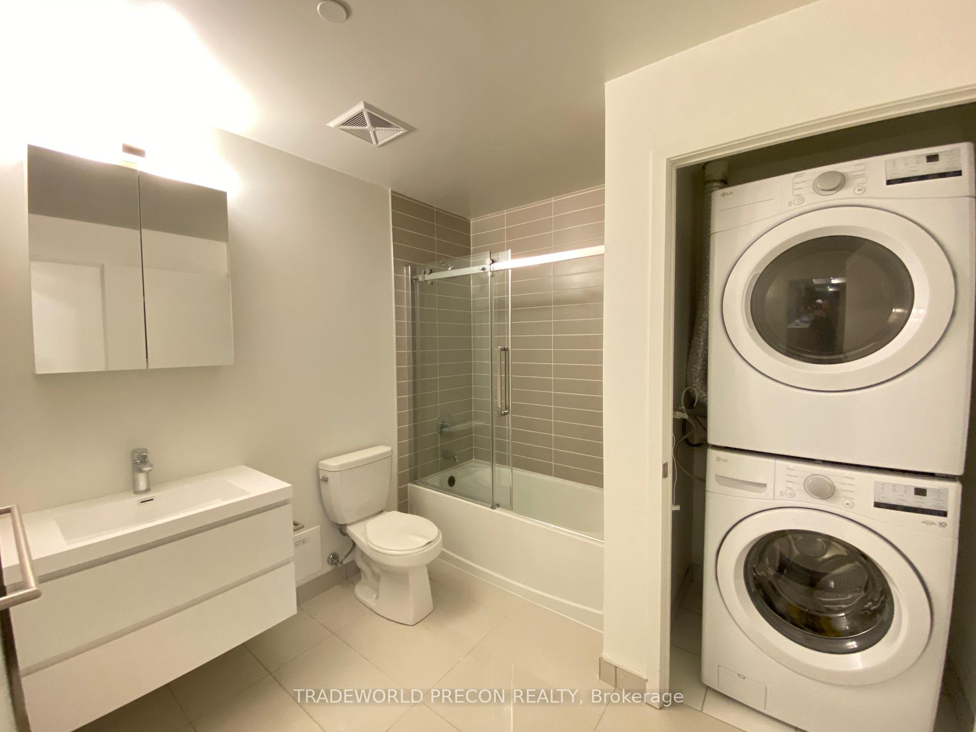 Photo 6 of Unit 601, 292 Verdale Crossing, Markham, Unionville — HOMEH