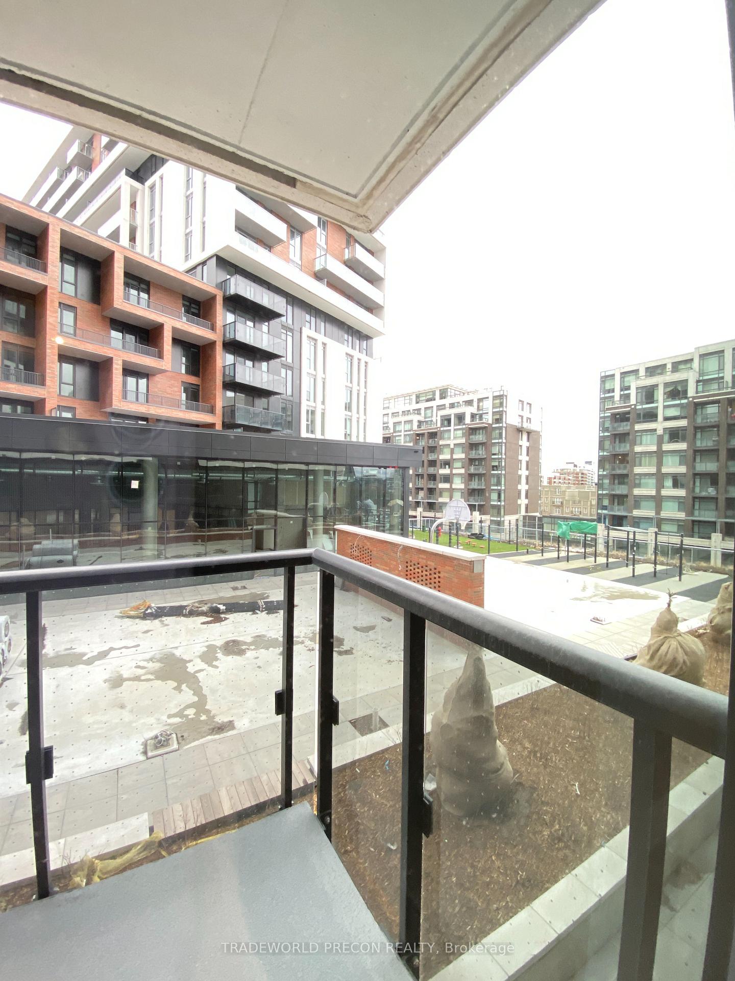 Photo 7 of Unit 601, 292 Verdale Crossing, Markham, Unionville — HOMEH