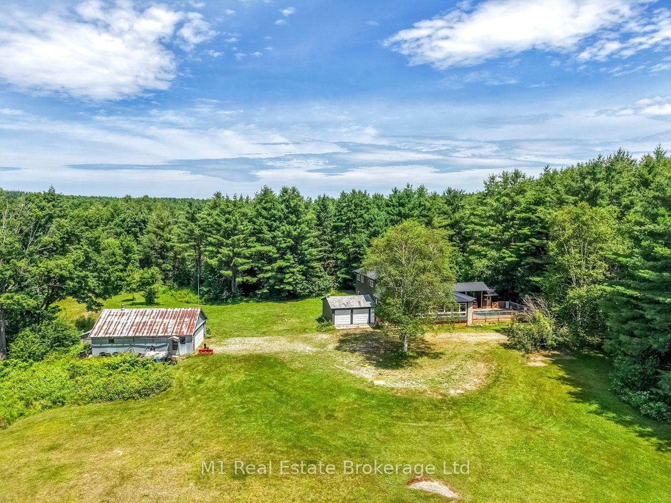 Photo 4 of 259 Nippissing Road, Seguin — HOMEH