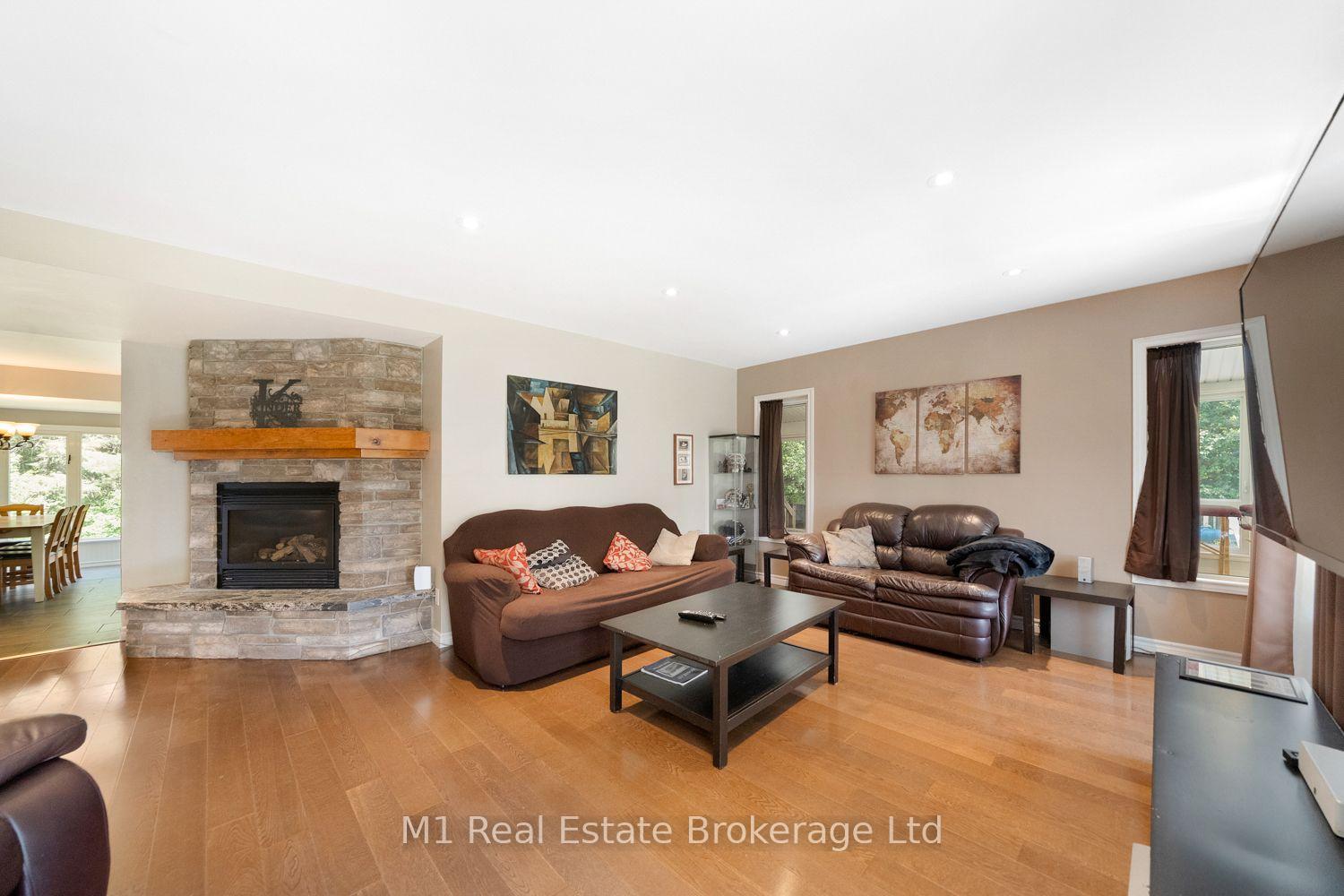 Photo 12 of 259 Nippissing Road, Seguin — HOMEH