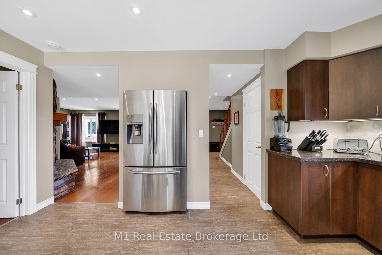 Photo 17 of 259 Nippissing Road, Seguin — HOMEH
