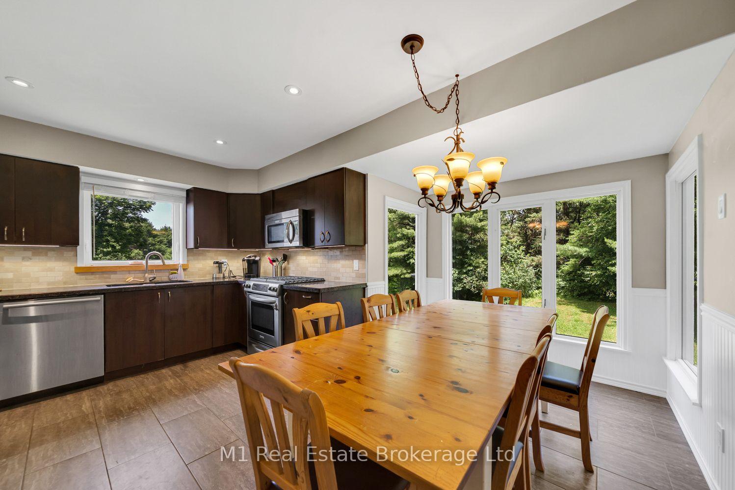 Photo 18 of 259 Nippissing Road, Seguin — HOMEH