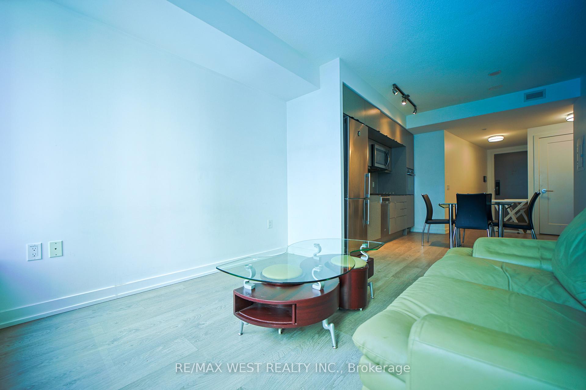 Photo 7 of Unit 1101, 10 York Street, Toronto, Waterfront Communities — HOMEH