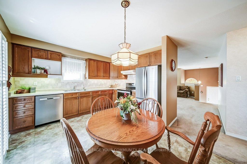 Photo 15 of 106 Burnaby Drive, Georgina, Keswick North — HOMEH