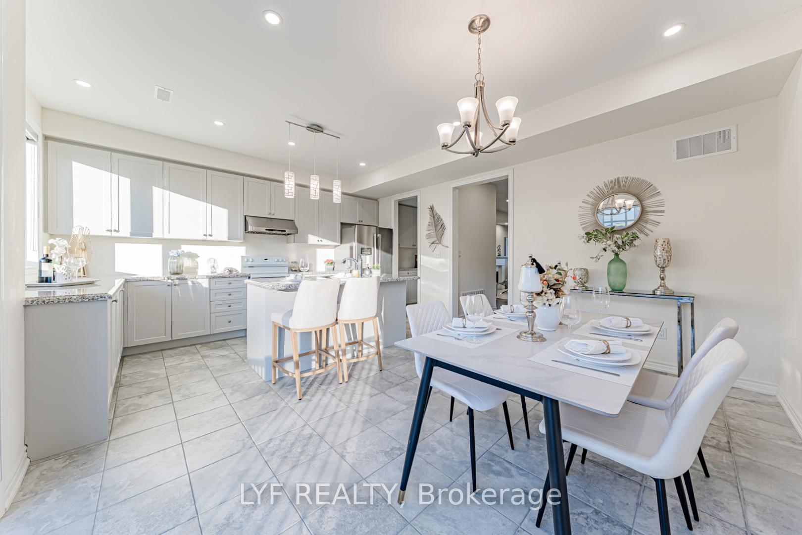 Photo 21 of 20 Lord Melborne Street, Markham, Victoria Square — HOMEH