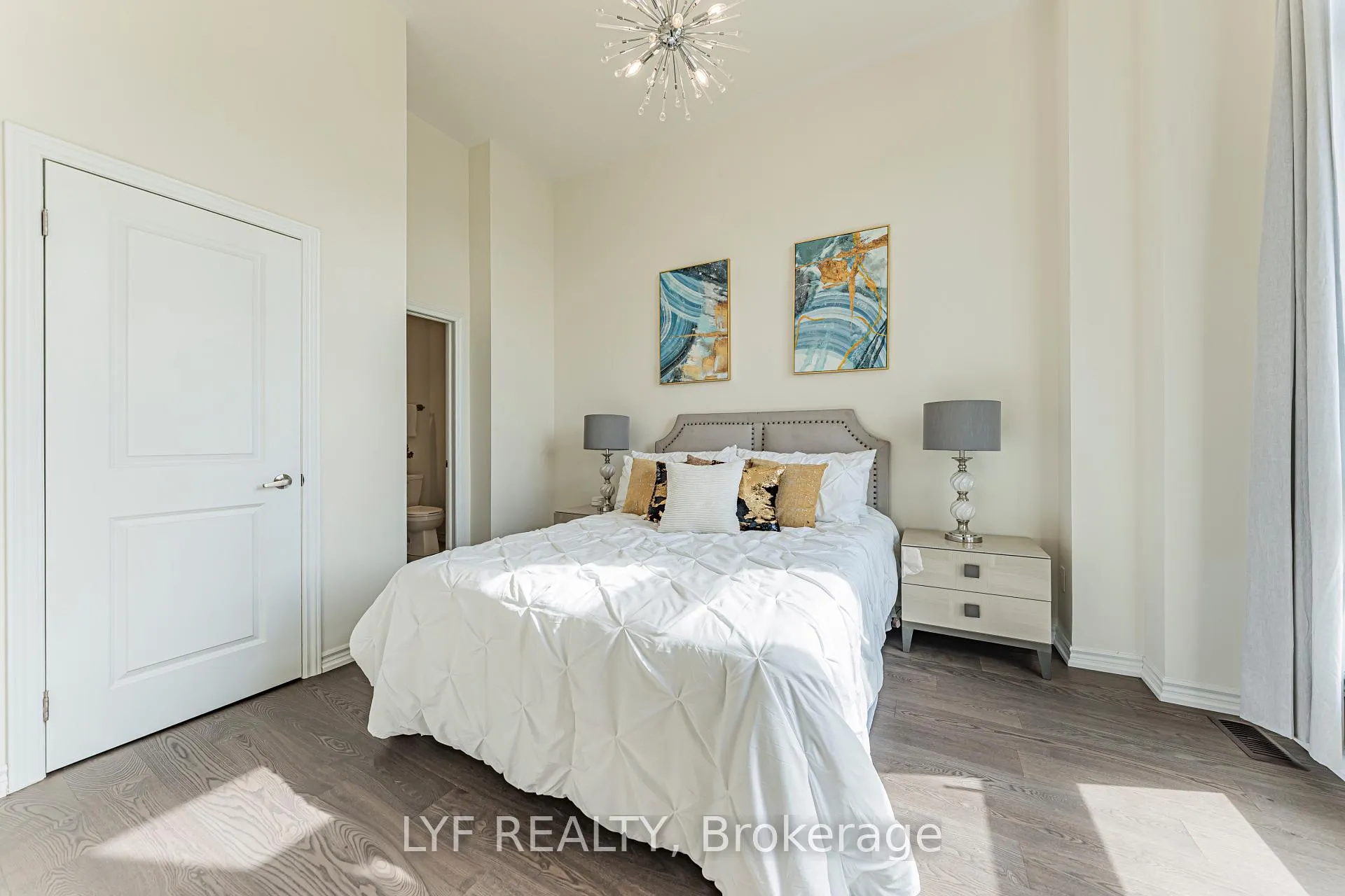 Photo 7 of 20 Lord Melborne Street, Markham, Victoria Square — HOMEH
