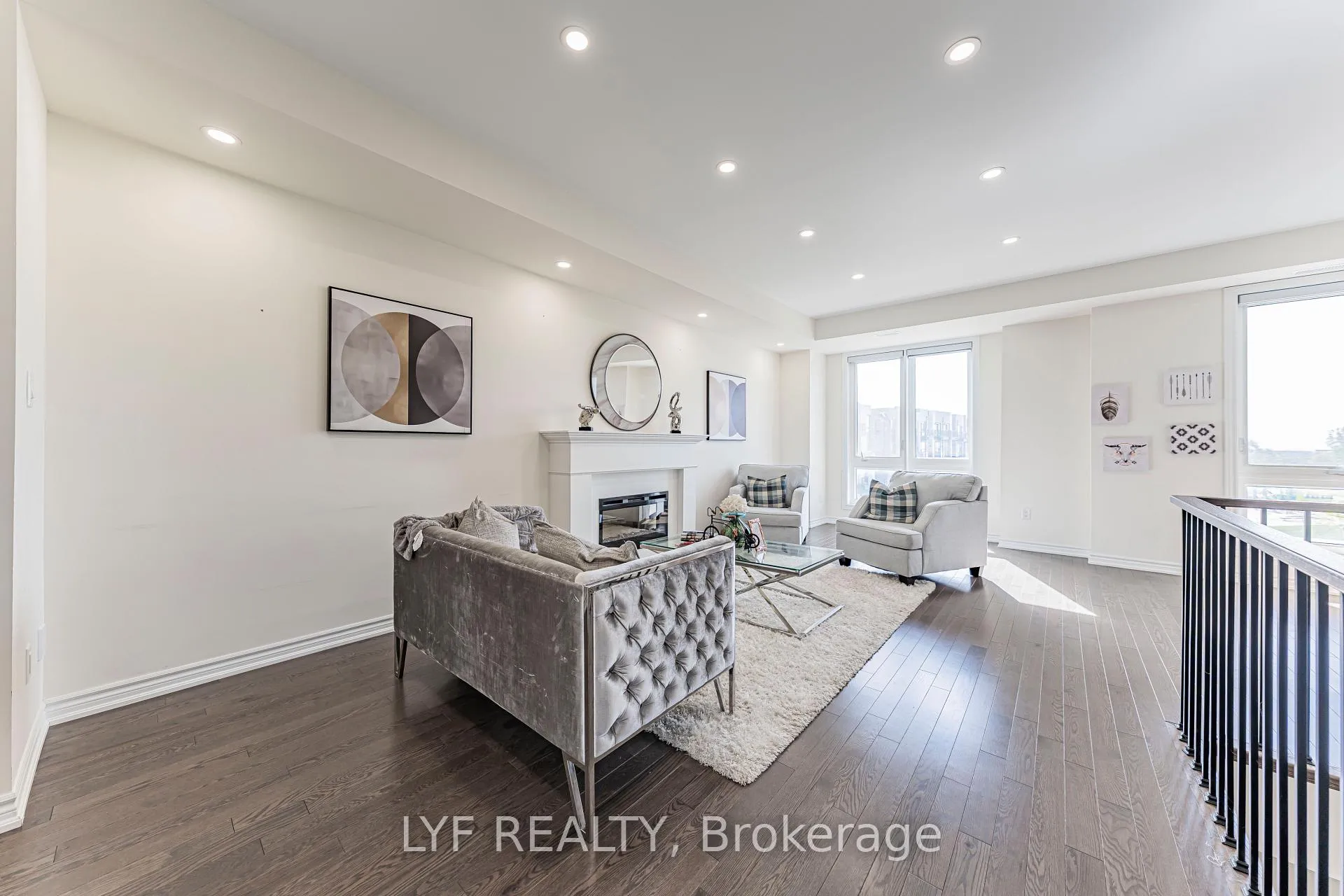 Photo 13 of 20 Lord Melborne Street, Markham, Victoria Square — HOMEH