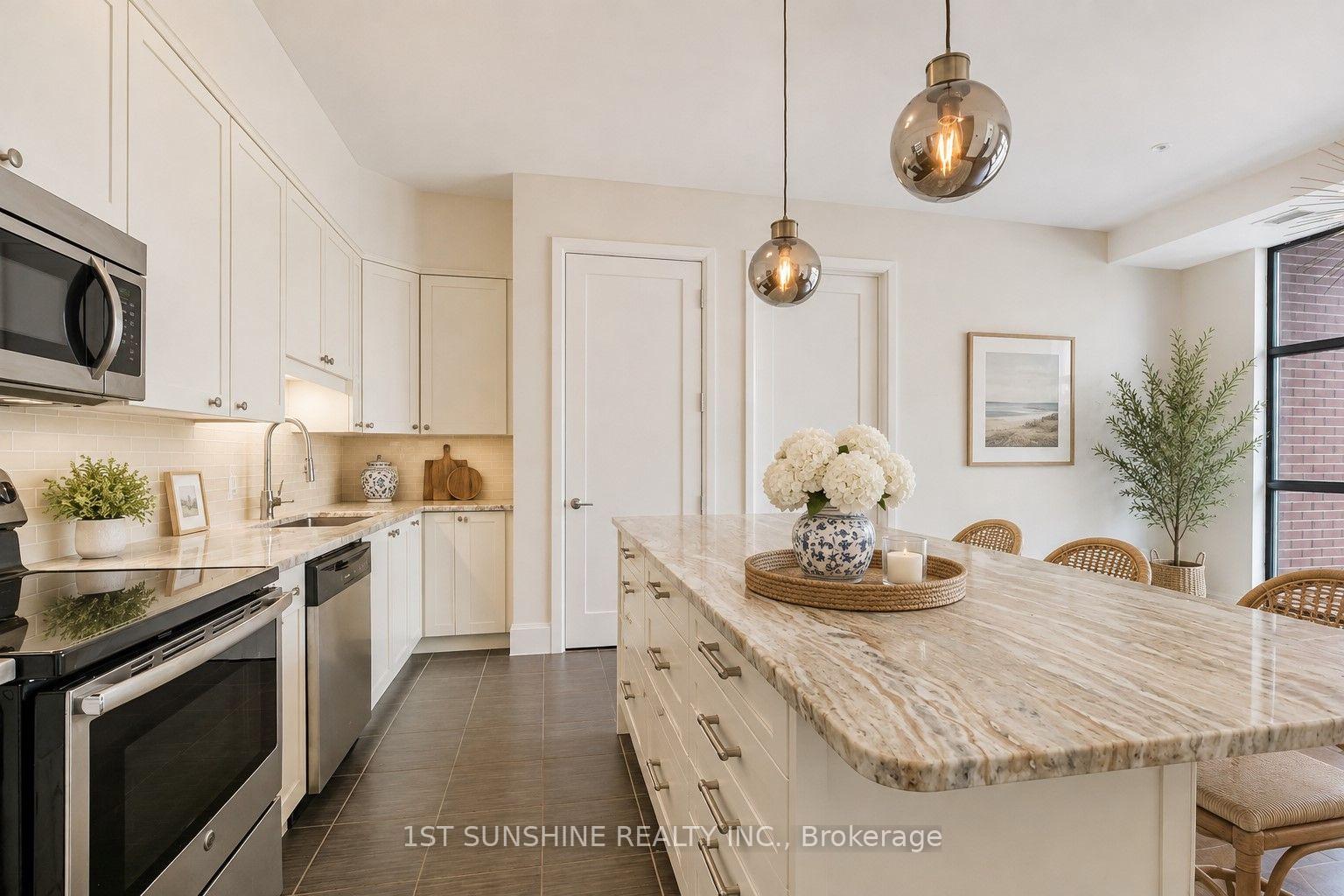 Photo 6 of Unit 808, 112 King Street E, Hamilton, Beasley — HOMEH