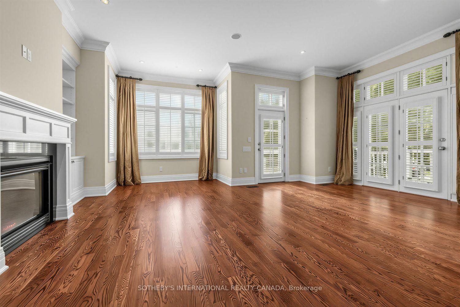 Photo 11 of 109 Lonsdale Road, Toronto, Yonge-St. Clair — HOMEH