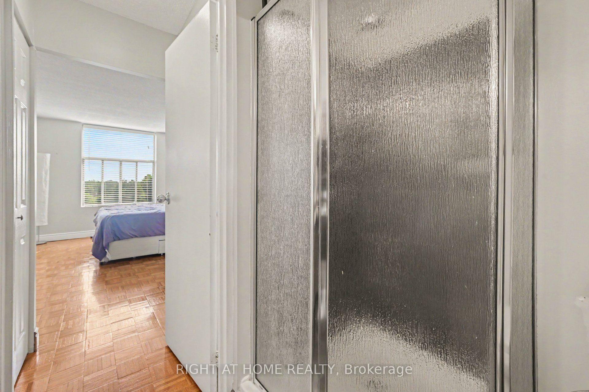 Photo 17 of Unit 701, 2759 Carousel Crescent, Ottawa, Emerald Woods/Sawmill Creek — HOMEH