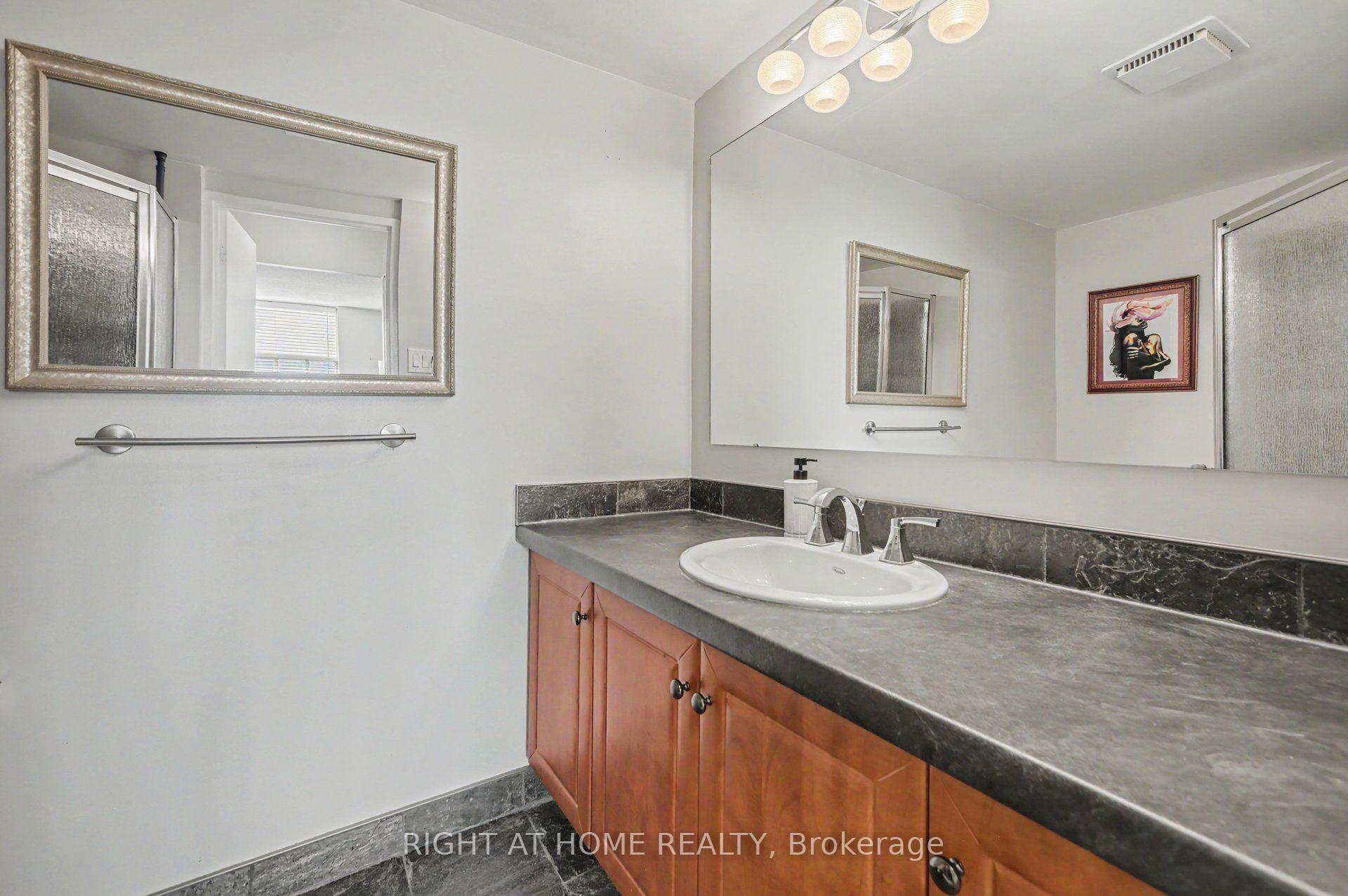 Photo 18 of Unit 701, 2759 Carousel Crescent, Ottawa, Emerald Woods/Sawmill Creek — HOMEH