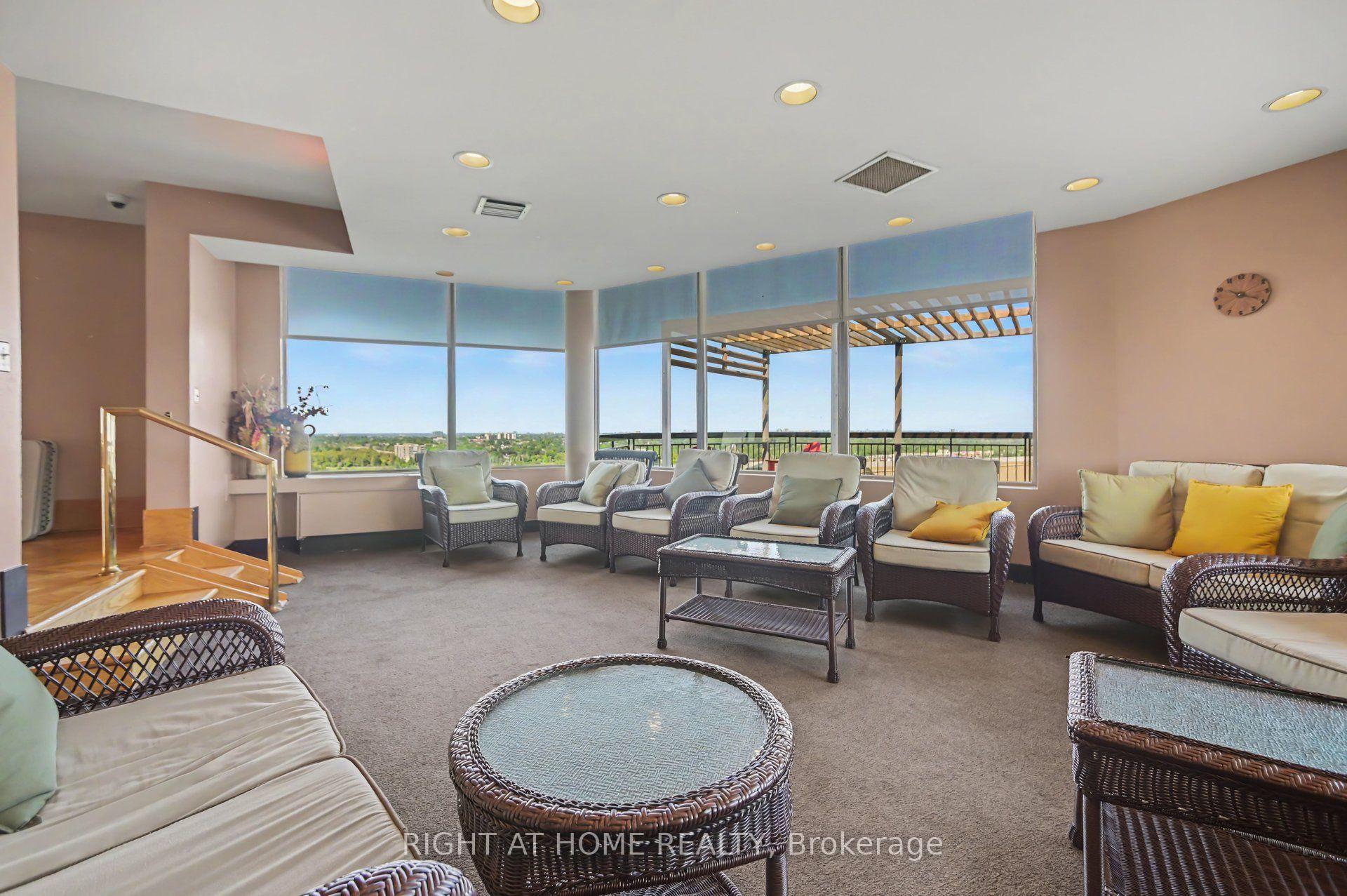 Photo 23 of Unit 701, 2759 Carousel Crescent, Ottawa, Emerald Woods/Sawmill Creek — HOMEH