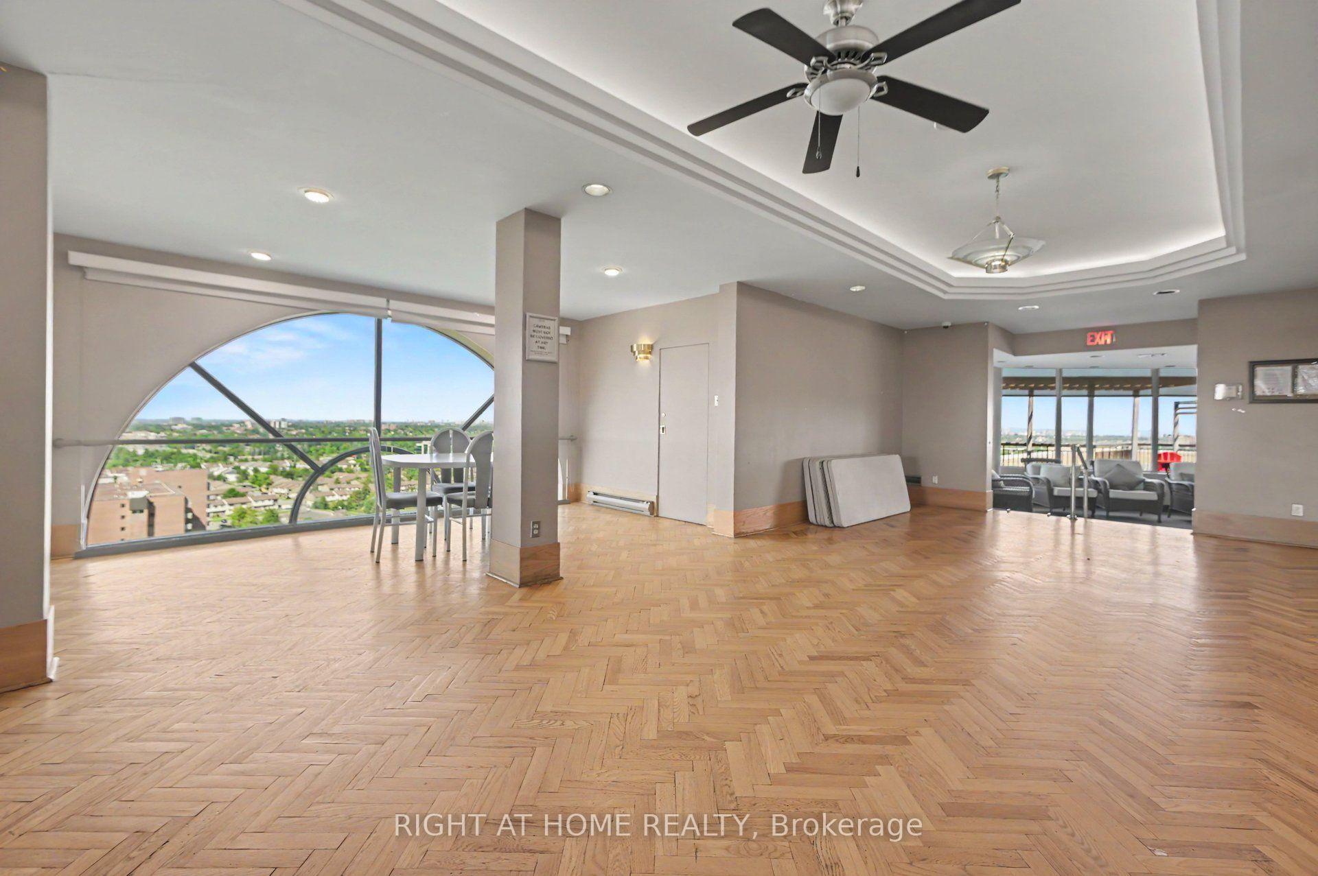 Photo 27 of Unit 701, 2759 Carousel Crescent, Ottawa, Emerald Woods/Sawmill Creek — HOMEH