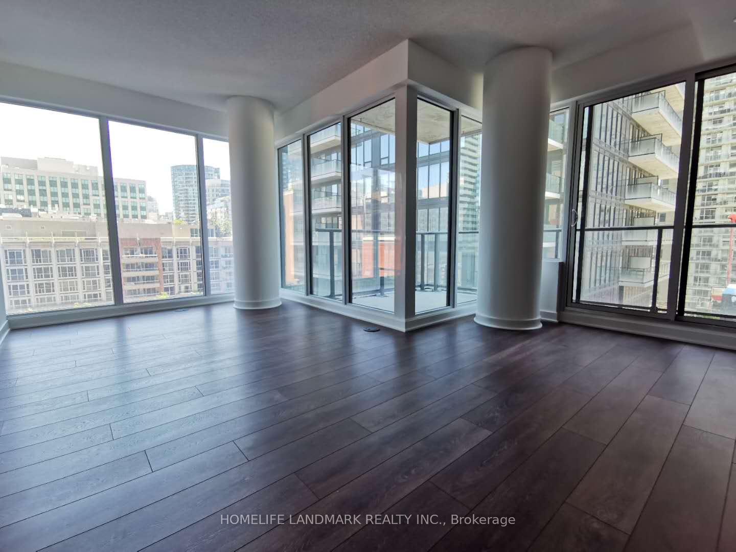 Photo 4 of Unit 1102, 125 Blue Jays Way, Toronto, Waterfront Communities — HOMEH