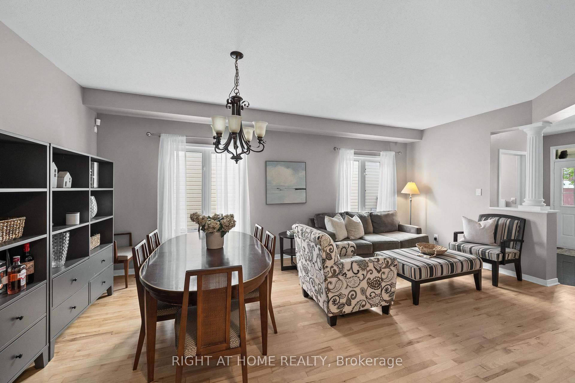 Photo 8 of 517 Stonechurch Way, Ottawa, Barrhaven - Cedargrove/Fraserdale — HOMEH
