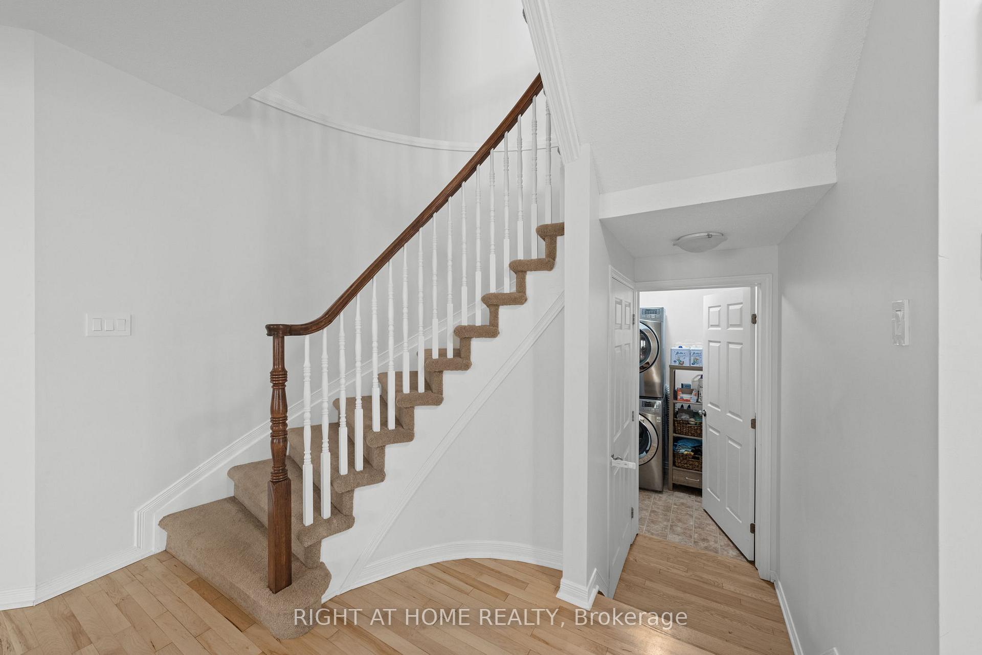 Photo 22 of 517 Stonechurch Way, Ottawa, Barrhaven - Cedargrove/Fraserdale — HOMEH