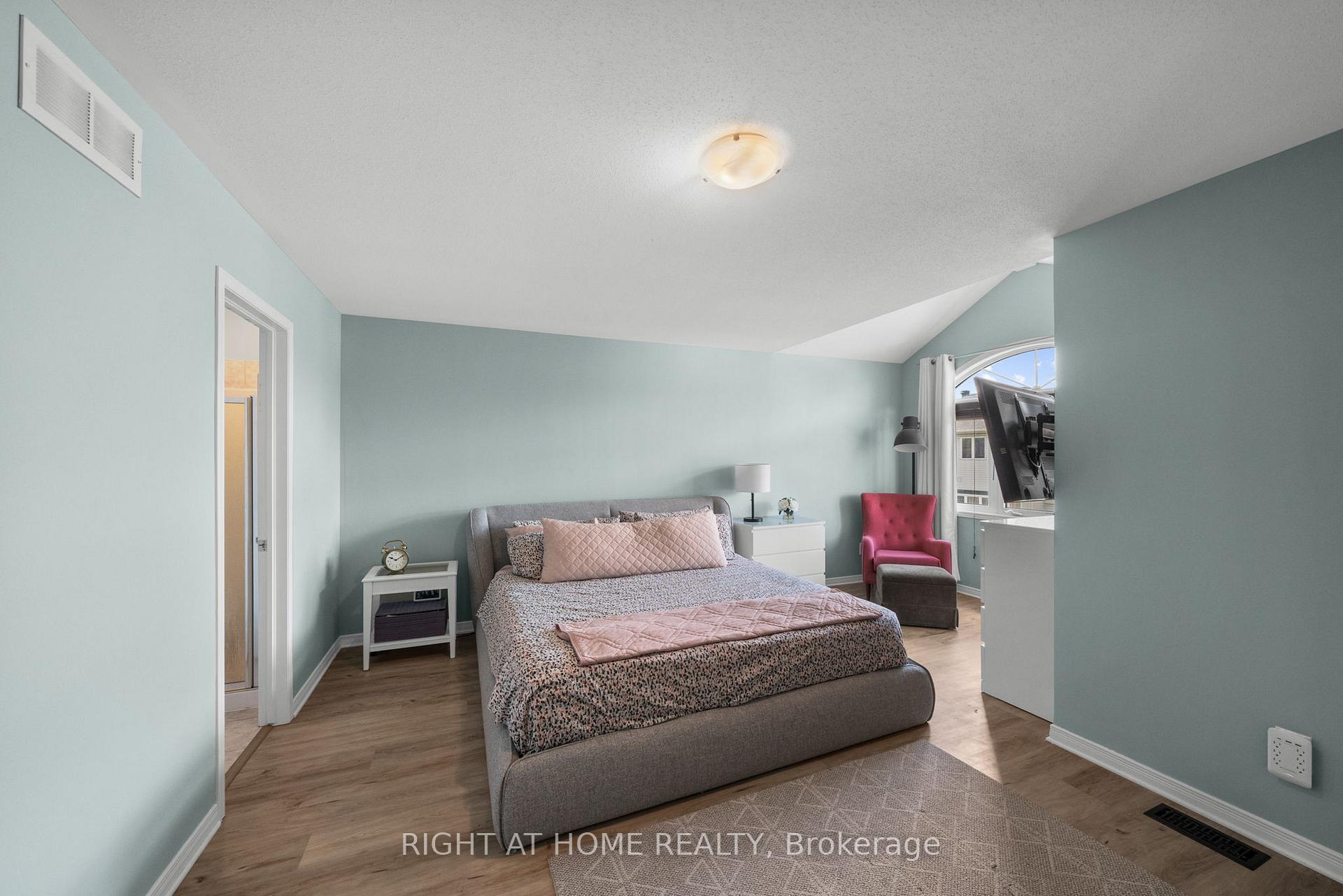 Photo 24 of 517 Stonechurch Way, Ottawa, Barrhaven - Cedargrove/Fraserdale — HOMEH