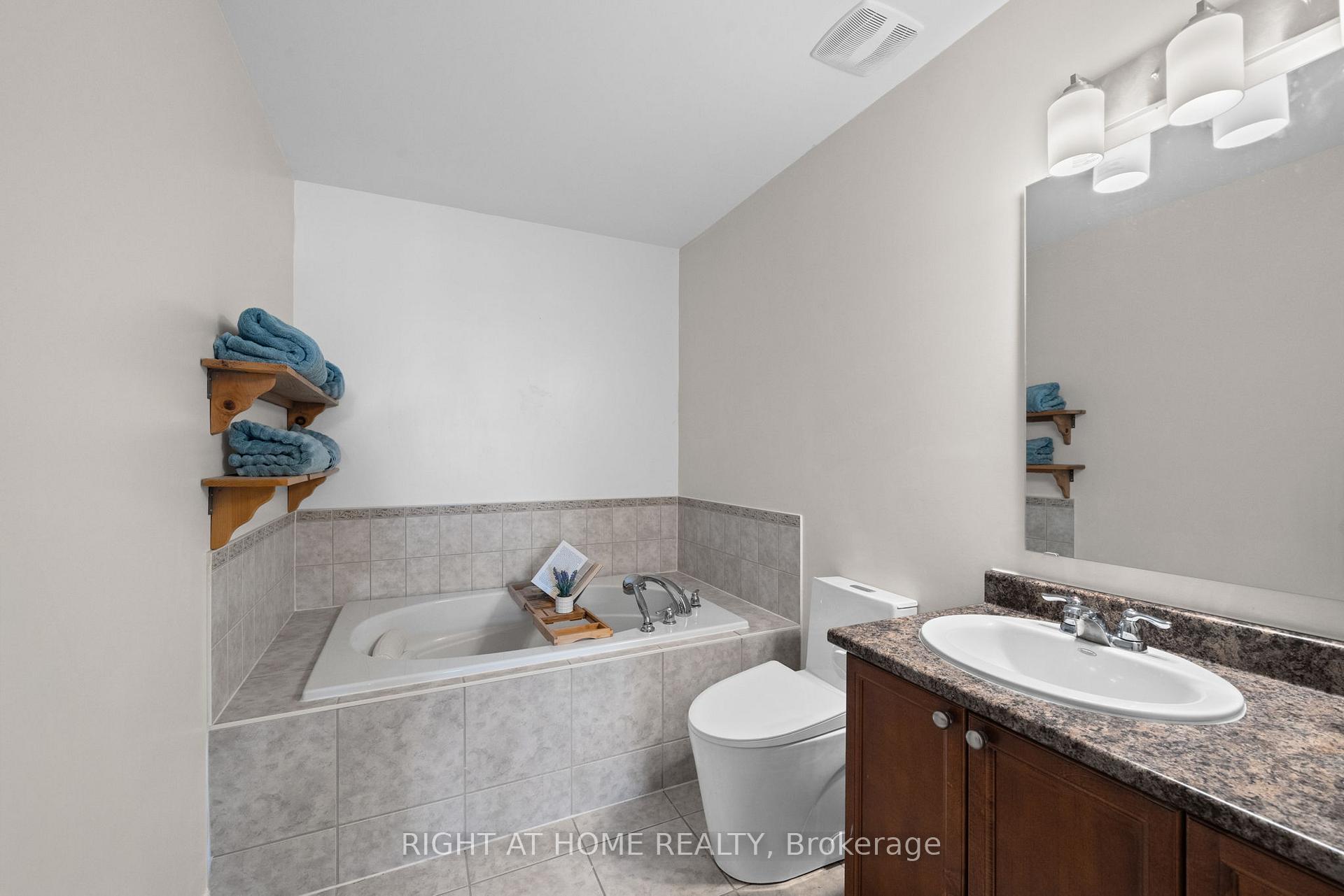 Photo 27 of 517 Stonechurch Way, Ottawa, Barrhaven - Cedargrove/Fraserdale — HOMEH