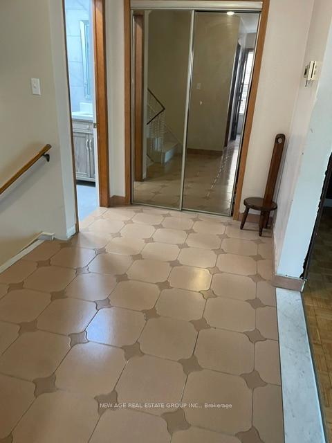 Photo 12 of 112 Anthia Drive W, North York, Humber Summit — HOMEH