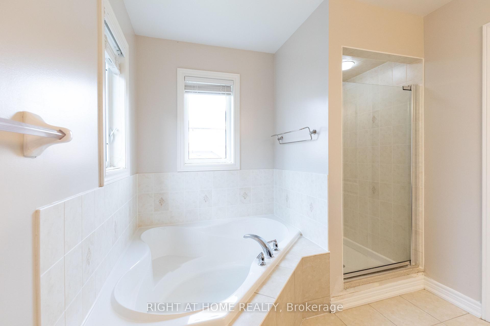 Photo 29 of 182 Maurier Boulevard, Vaughan, Patterson — HOMEH