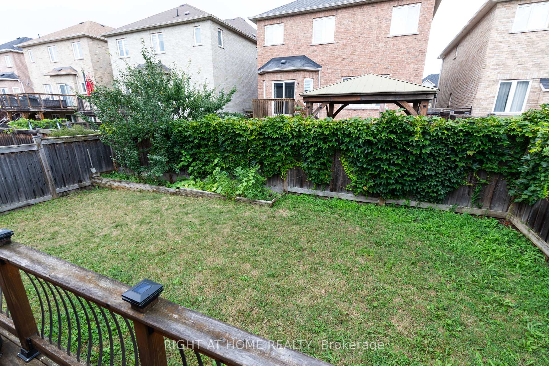 Photo 33 of 182 Maurier Boulevard, Vaughan, Patterson — HOMEH