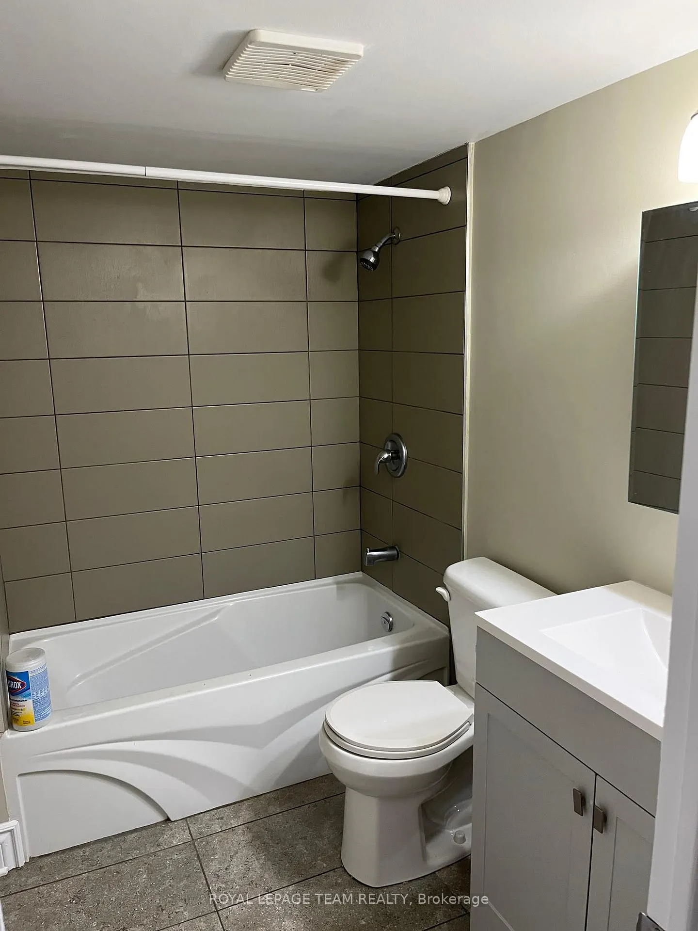 Photo 3 of Unit 64, 123 Castlegreen Private, Ottawa, Hunt Club Park/Greenboro — HOMEH