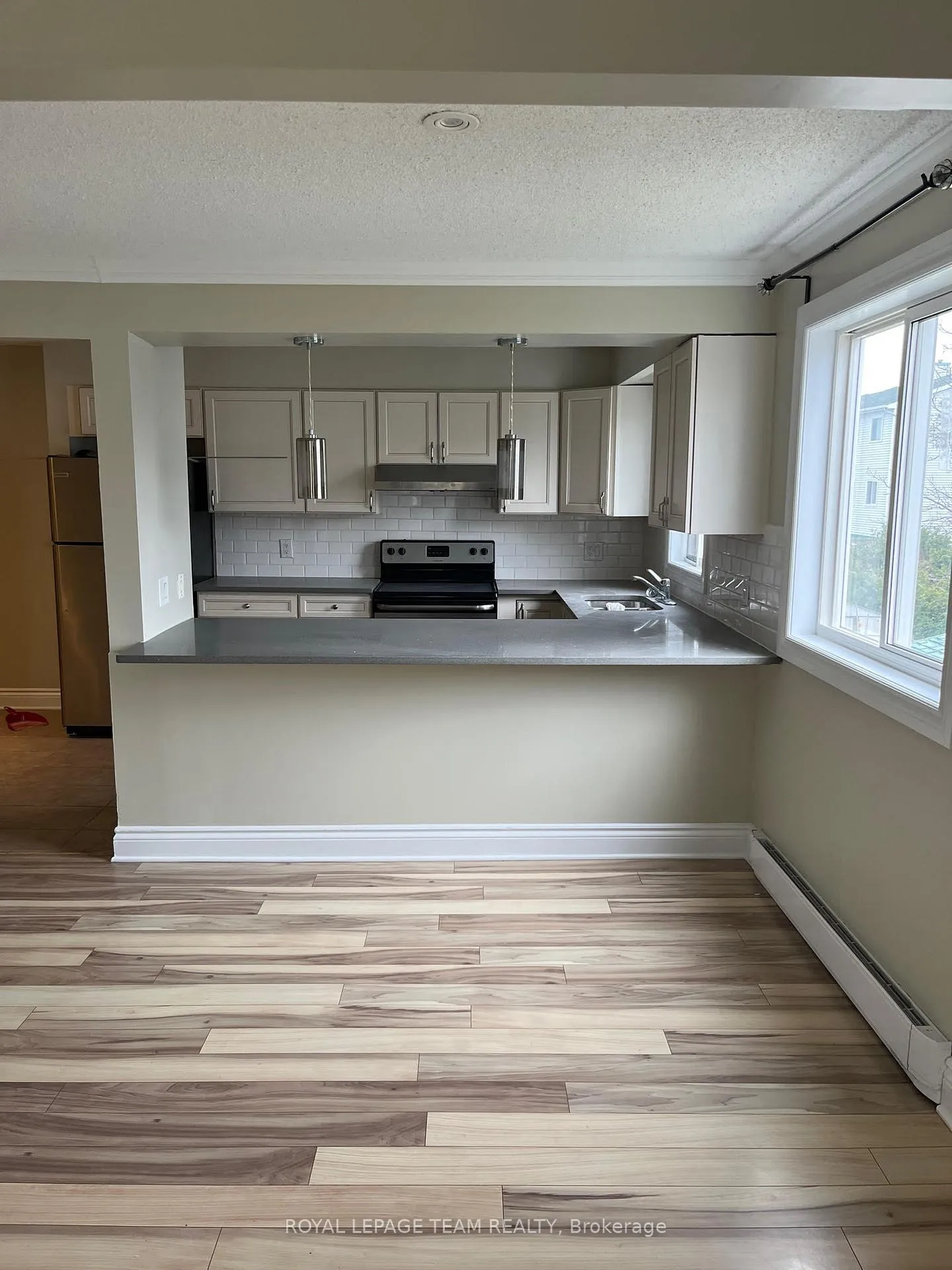 Photo 5 of Unit 64, 123 Castlegreen Private, Ottawa, Hunt Club Park/Greenboro — HOMEH
