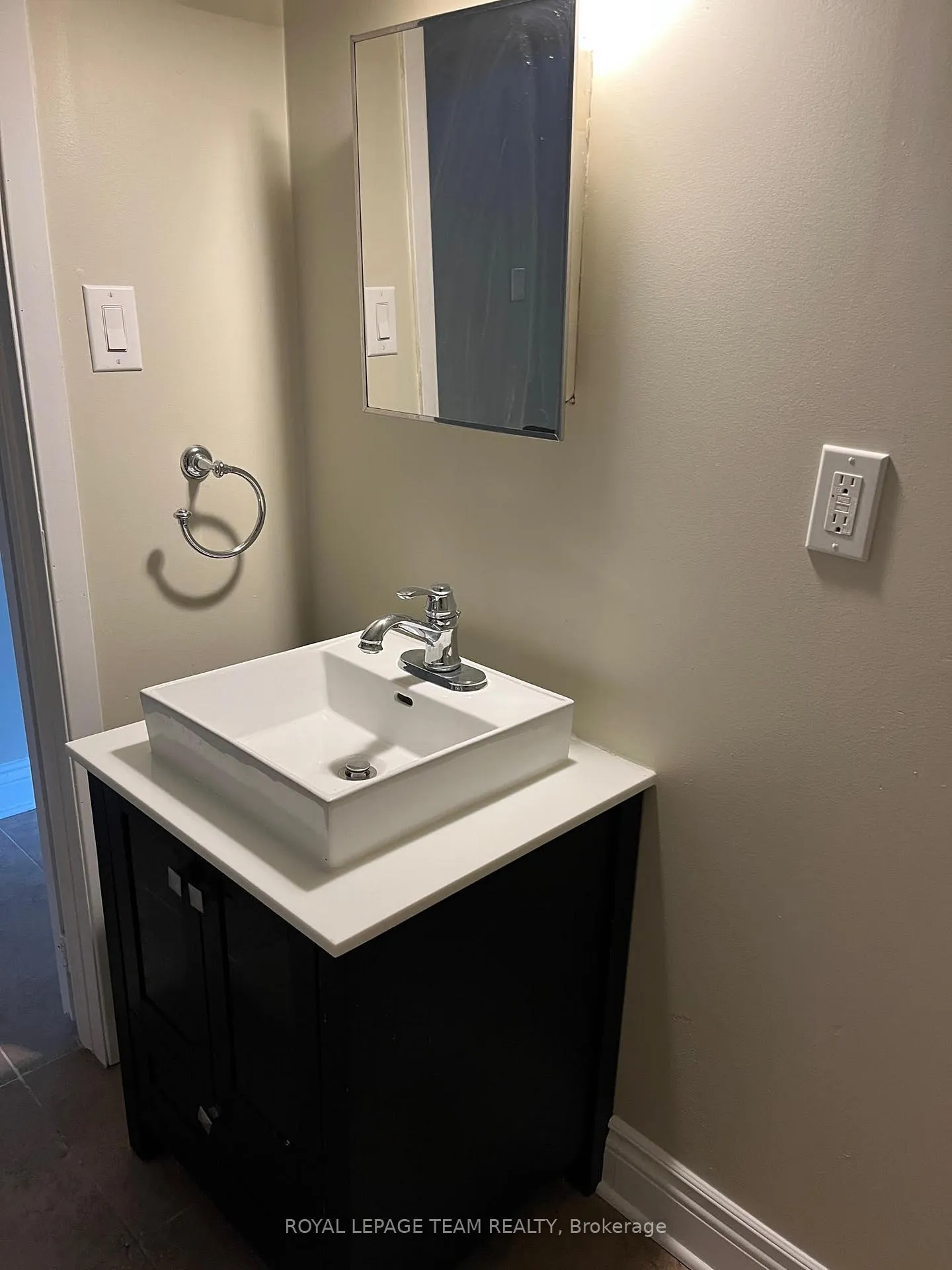 Photo 6 of Unit 64, 123 Castlegreen Private, Ottawa, Hunt Club Park/Greenboro — HOMEH