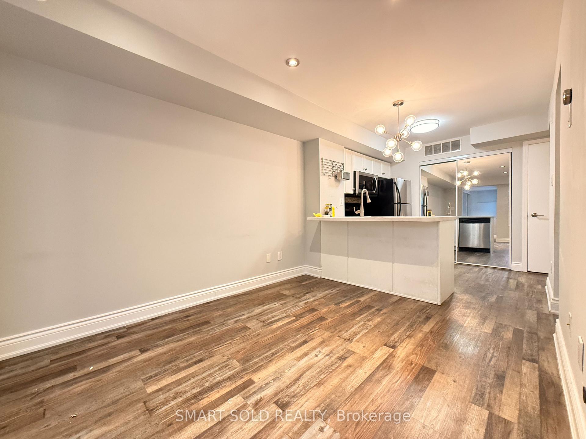 Photo 2 of Unit 725, 10 Laidlaw Street, Toronto, South Parkdale — HOMEH