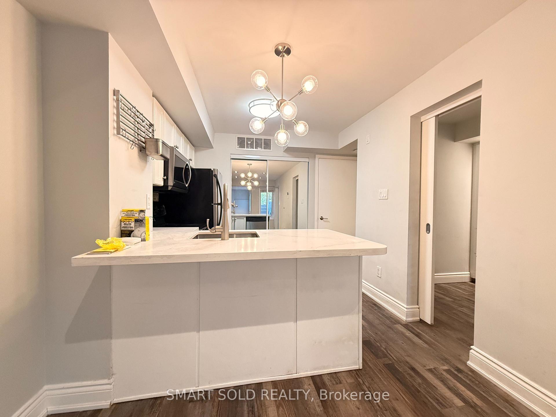 Photo 3 of Unit 725, 10 Laidlaw Street, Toronto, South Parkdale — HOMEH