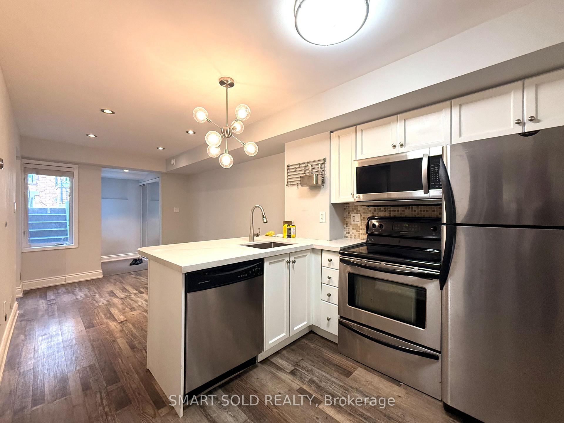 Photo 5 of Unit 725, 10 Laidlaw Street, Toronto, South Parkdale — HOMEH