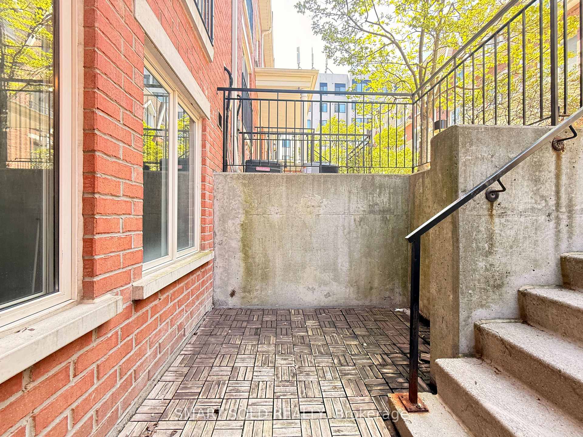 Photo 14 of Unit 725, 10 Laidlaw Street, Toronto, South Parkdale — HOMEH