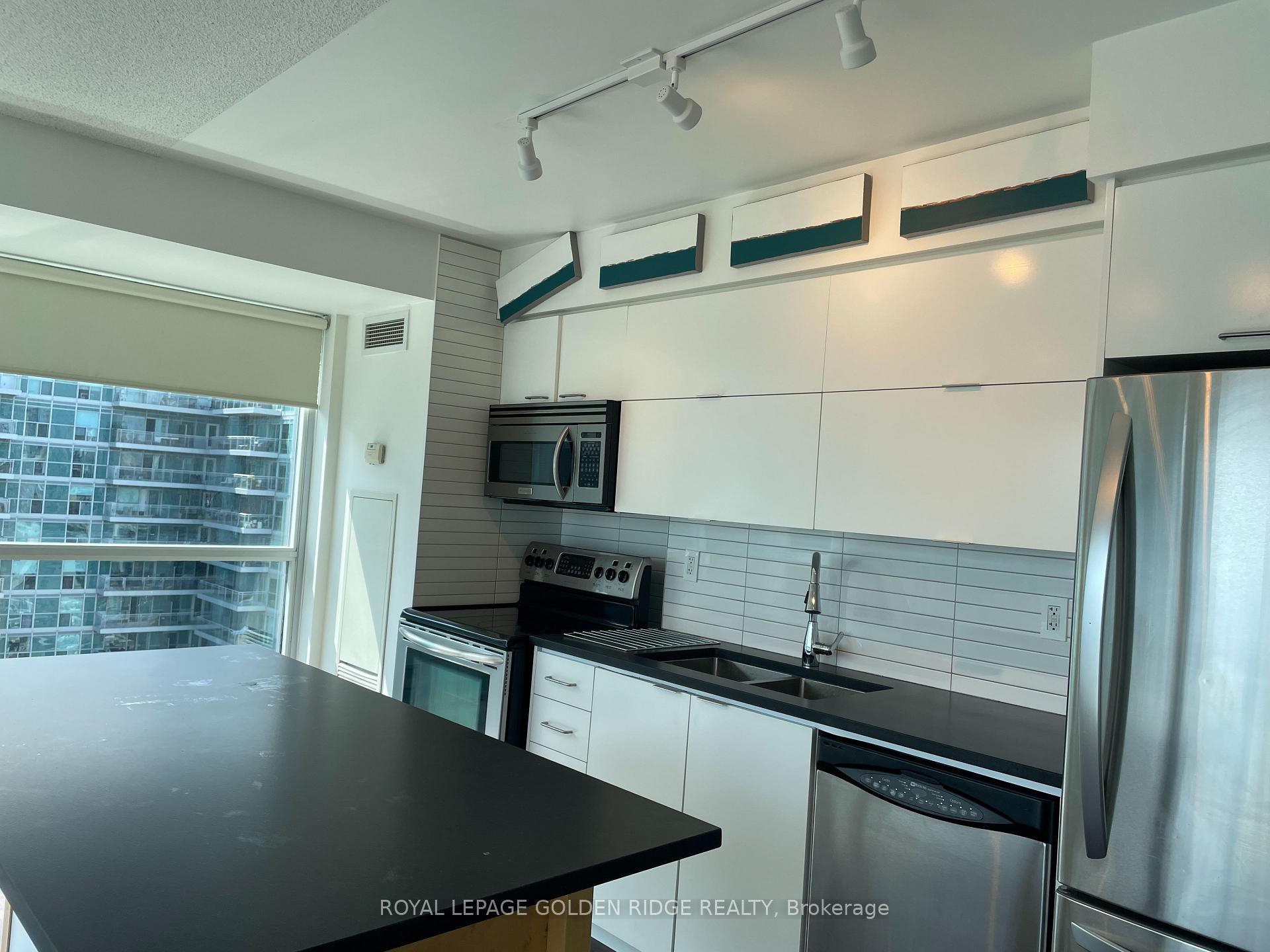 Photo 3 of Unit 2303, 80 Western Battery Road, Toronto, Niagara — HOMEH