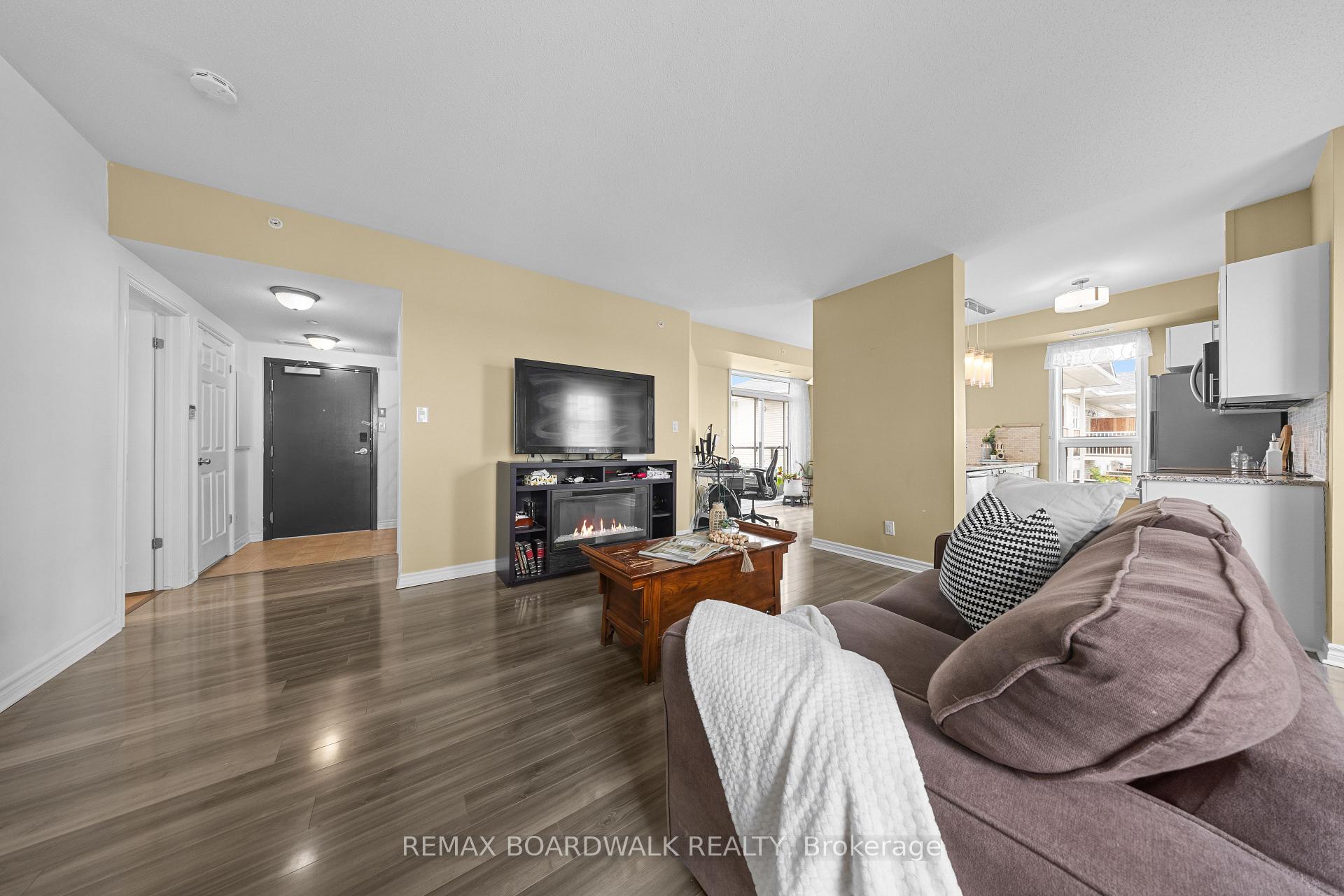 Photo 9 of Unit 302, 760 Chapman Mills Drive, Ottawa, Barrhaven - Strandherd — HOMEH