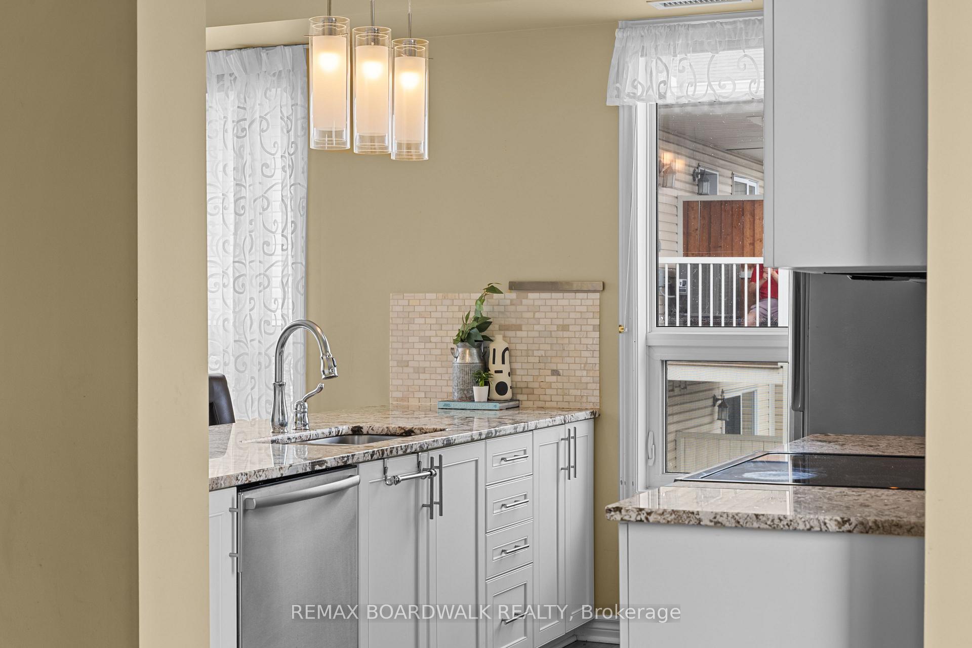 Photo 16 of Unit 302, 760 Chapman Mills Drive, Ottawa, Barrhaven - Strandherd — HOMEH
