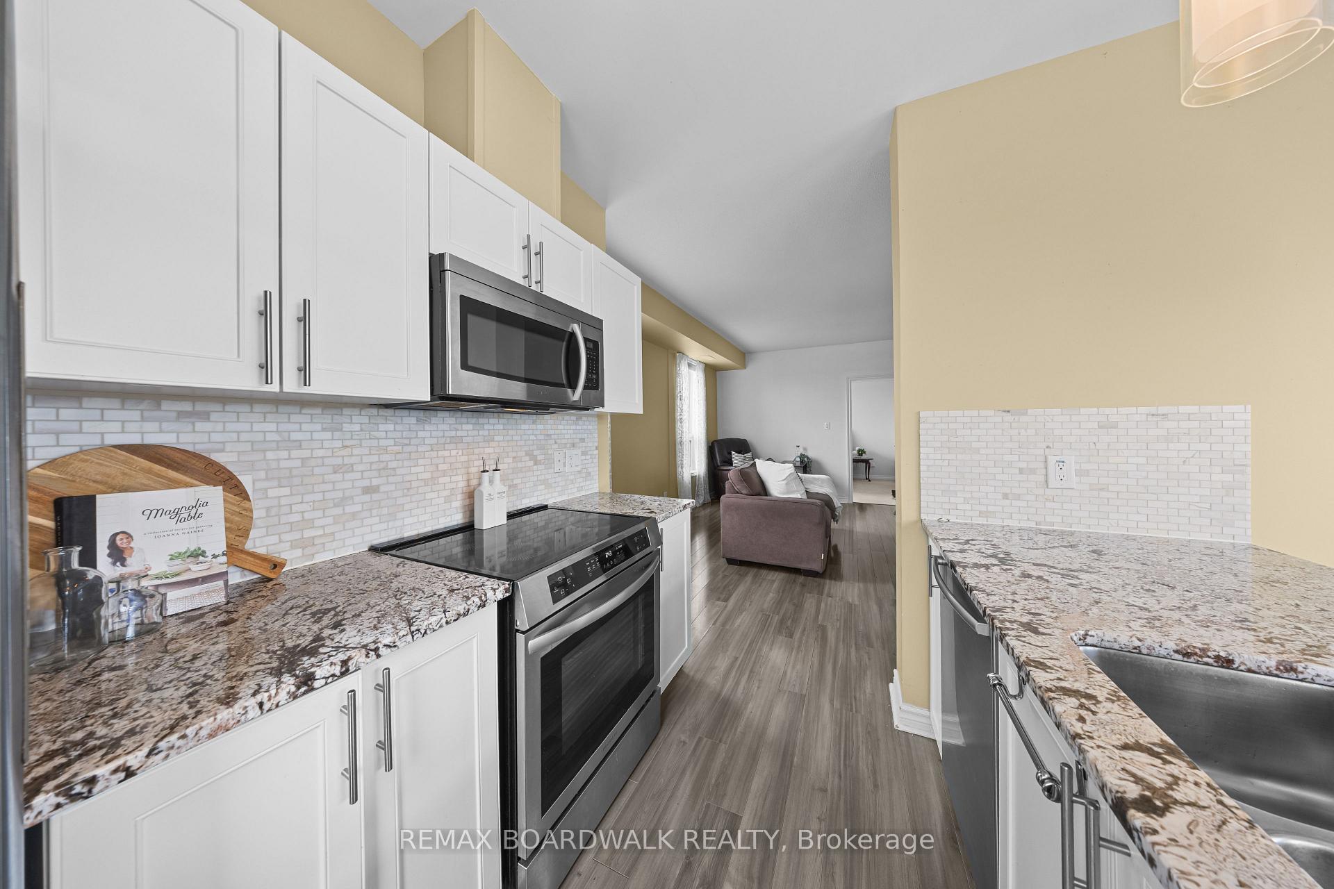 Photo 17 of Unit 302, 760 Chapman Mills Drive, Ottawa, Barrhaven - Strandherd — HOMEH