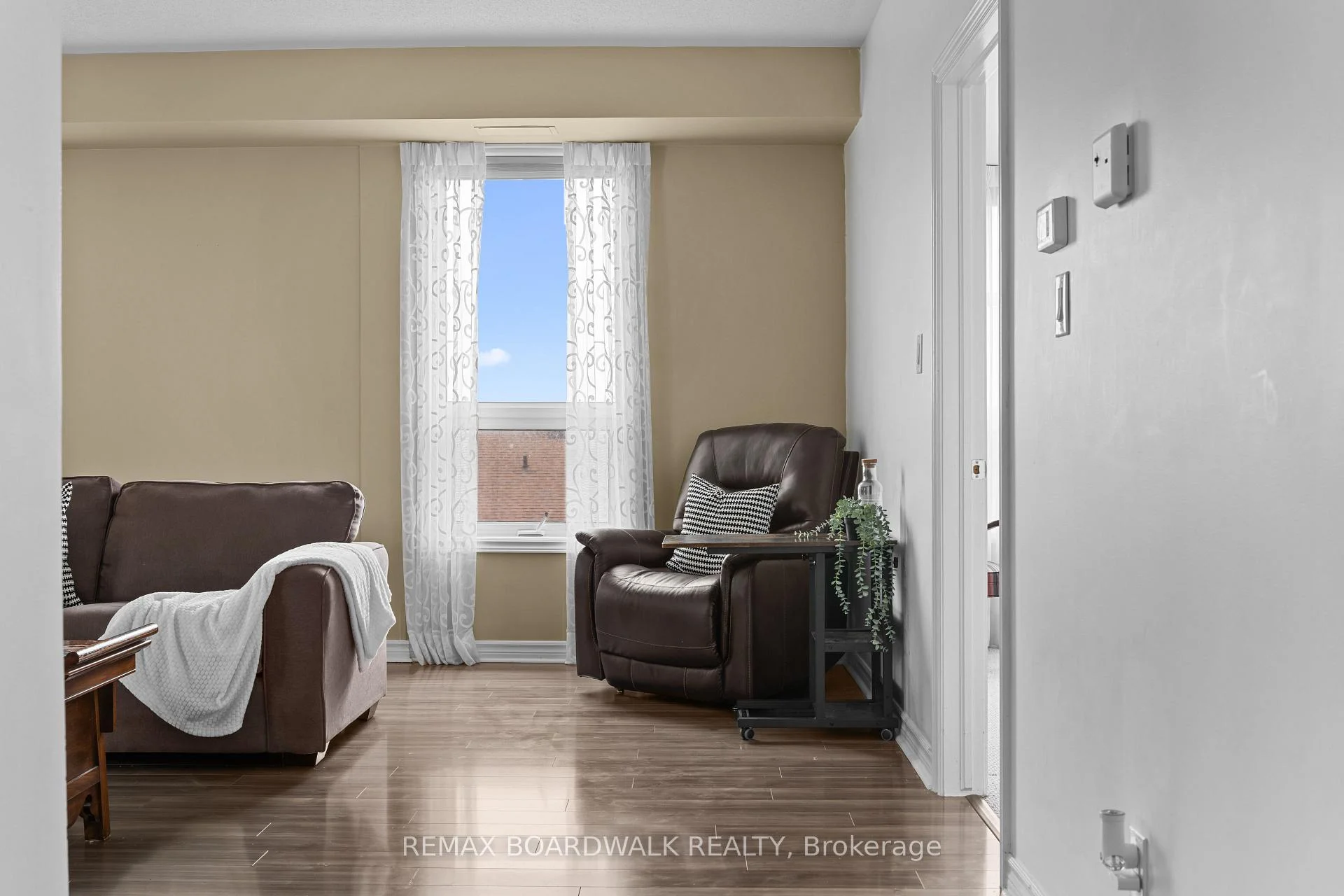 Photo 8 of Unit 302, 760 Chapman Mills Drive, Ottawa, Barrhaven - Strandherd — HOMEH