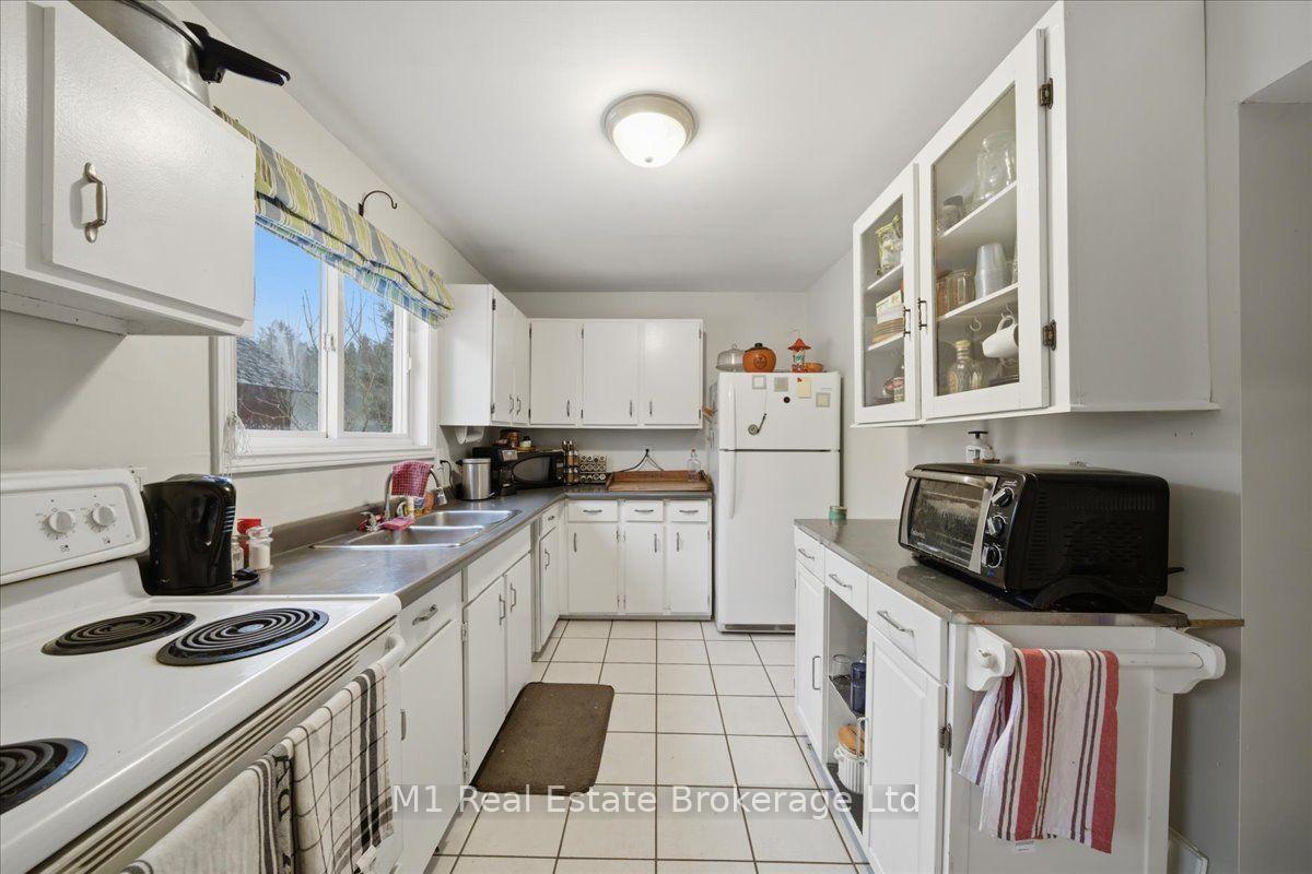 Photo 8 of 2191 Stisted Road S, McMurrich/Monteith, Sprucedale — HOMEH