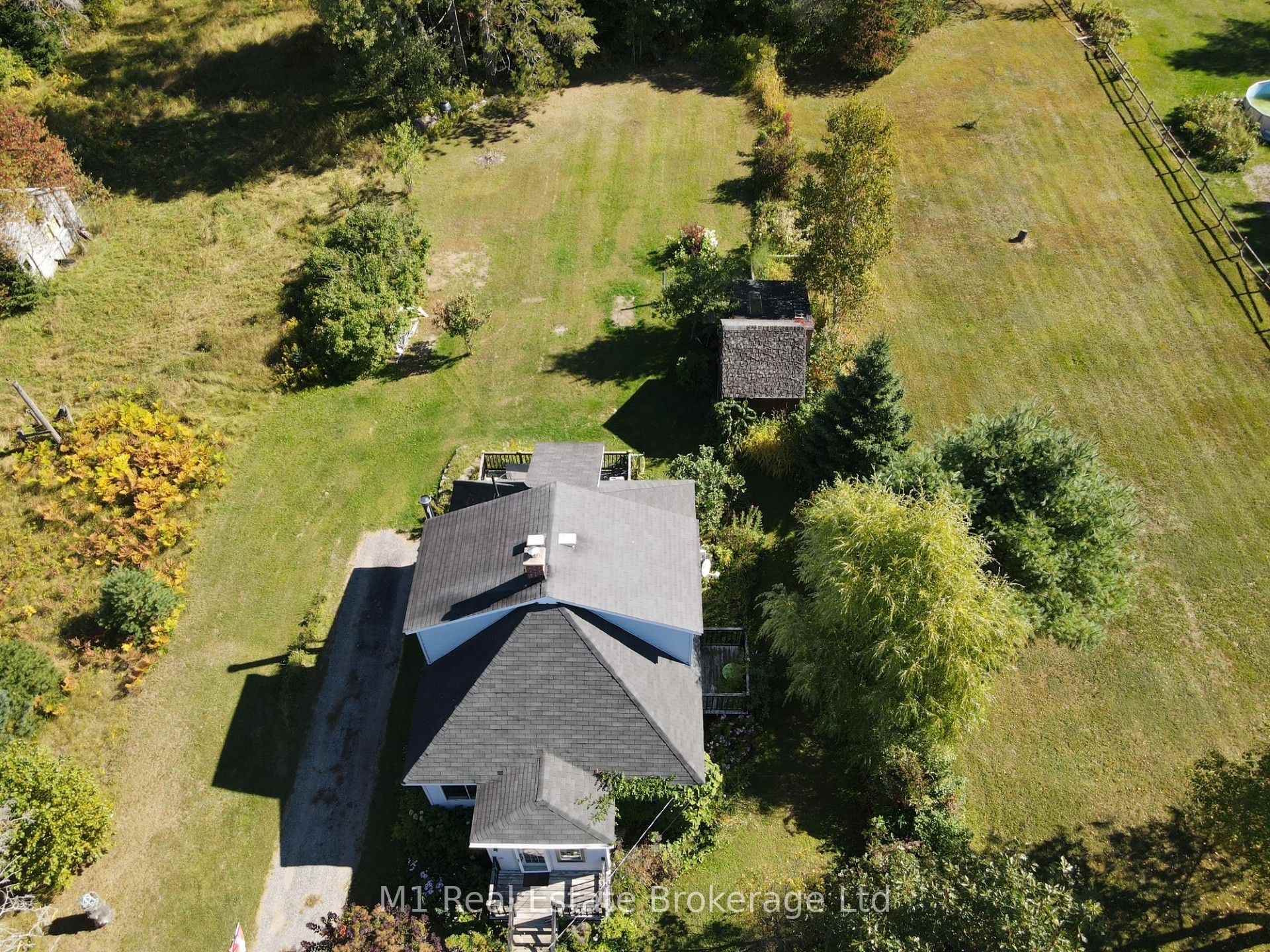 Photo 18 of 2191 Stisted Road S, McMurrich/Monteith, Sprucedale — HOMEH