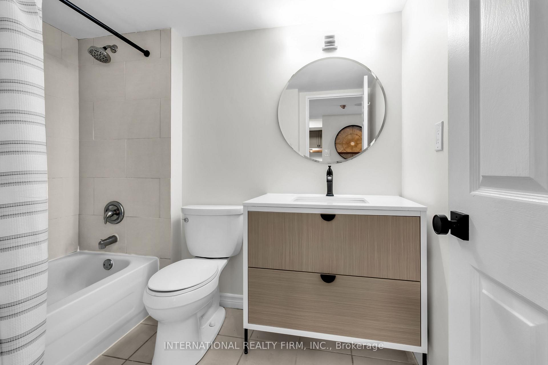 Photo 5 of Unit PH14, 705 King Street W, Toronto, Niagara — HOMEH