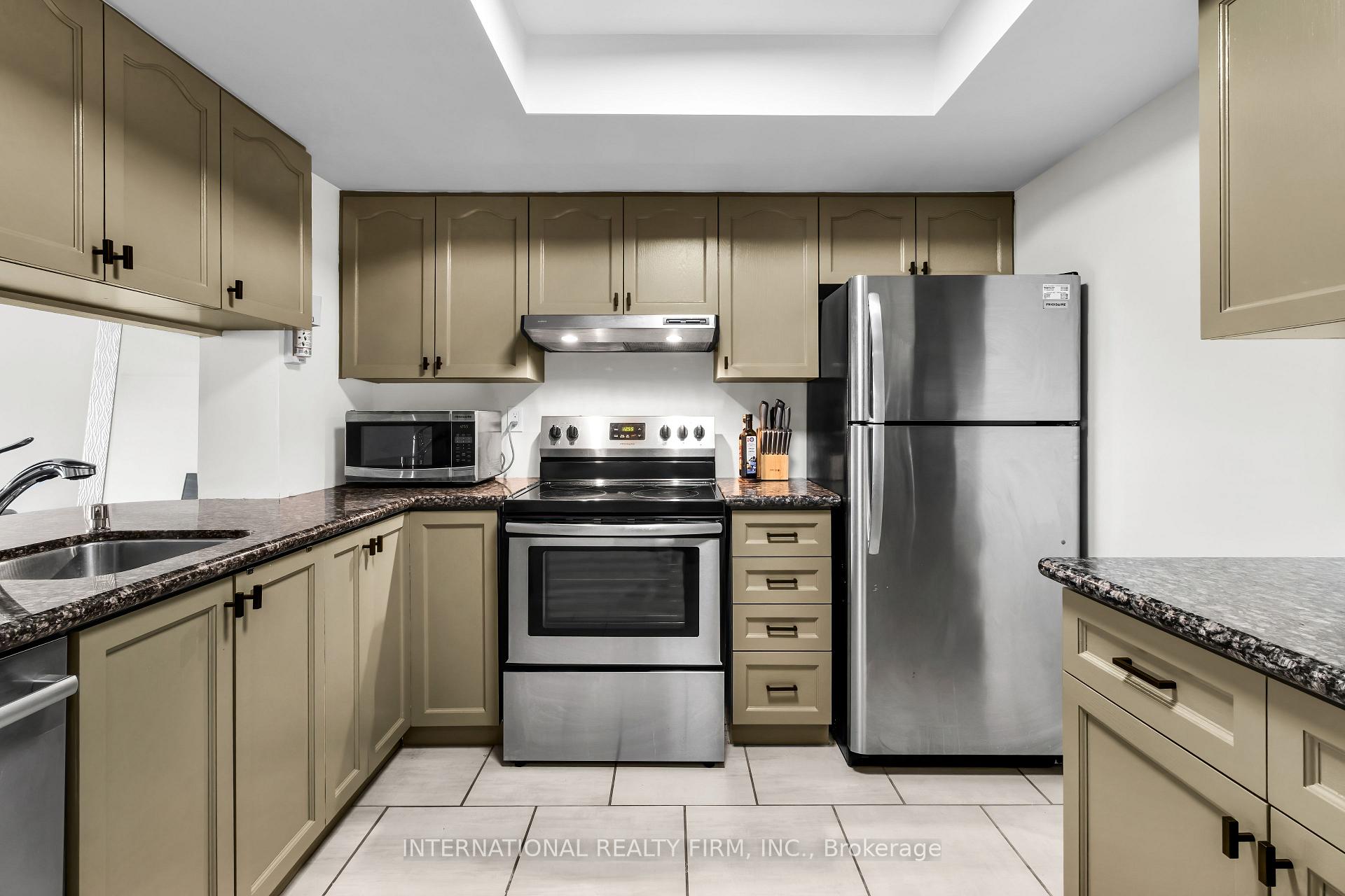 Photo 9 of Unit PH14, 705 King Street W, Toronto, Niagara — HOMEH