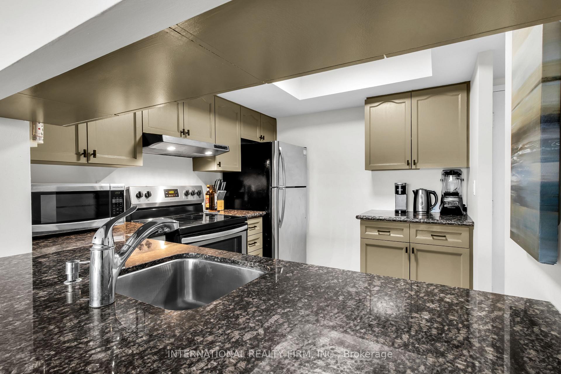 Photo 12 of Unit PH14, 705 King Street W, Toronto, Niagara — HOMEH