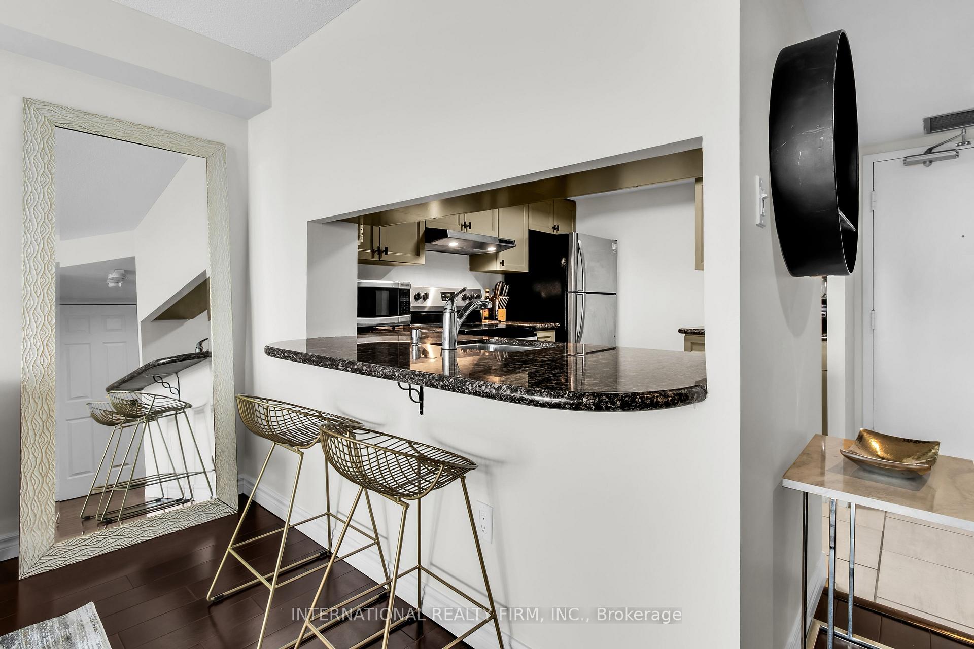 Photo 14 of Unit PH14, 705 King Street W, Toronto, Niagara — HOMEH