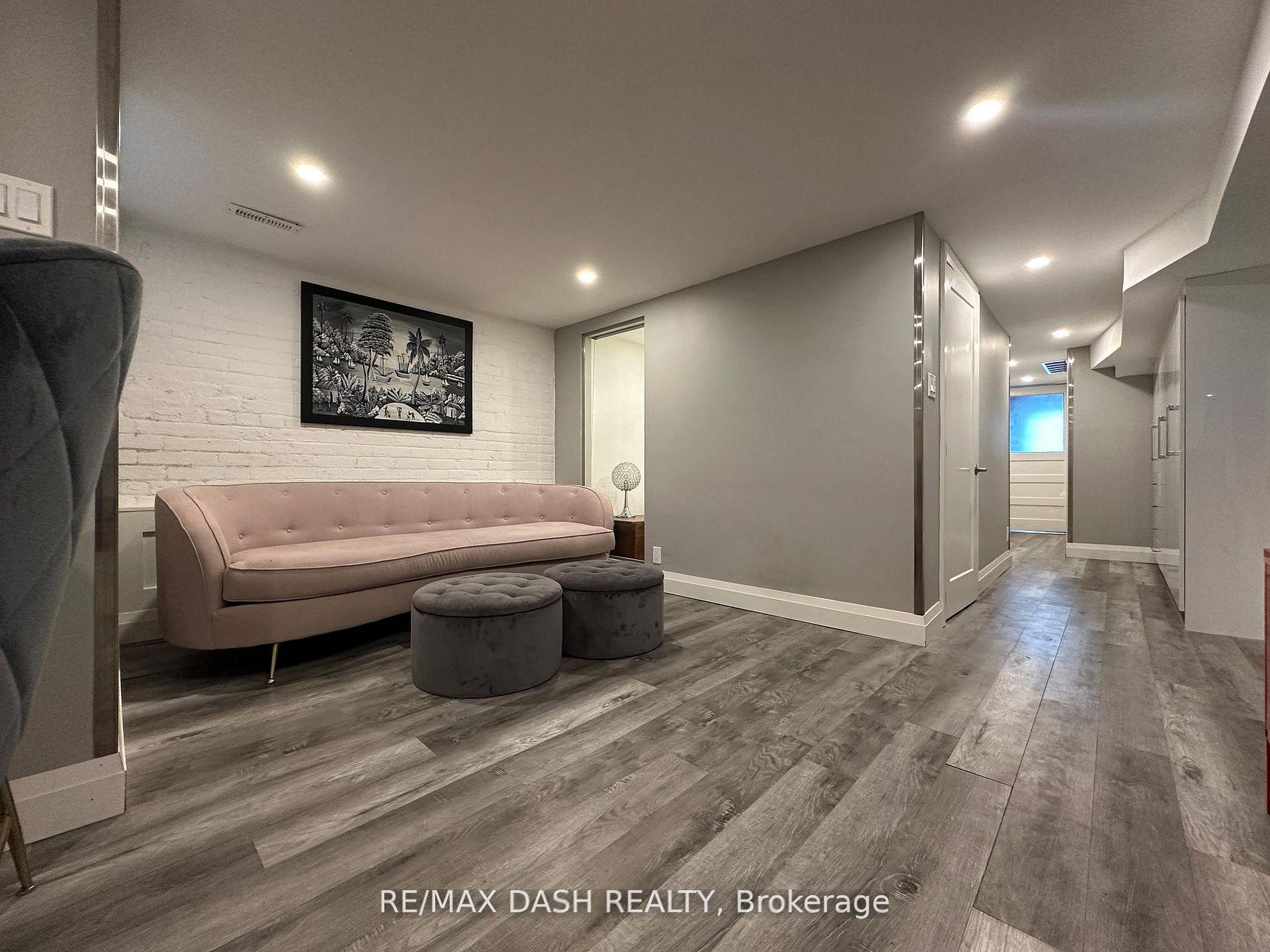 Front of Unit BSMT, 725 Palmerston Avenue W